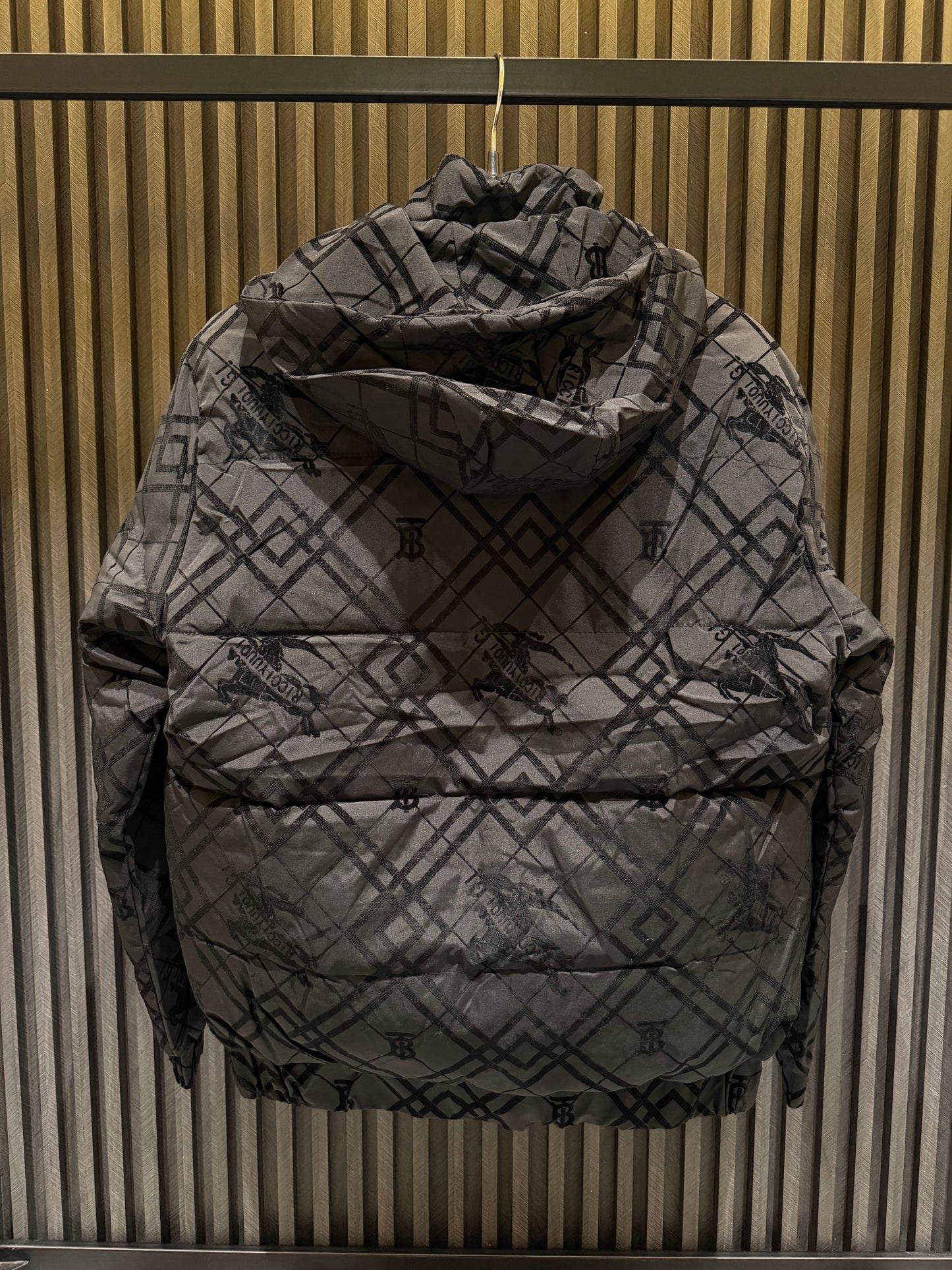 BURBERRY JACKET