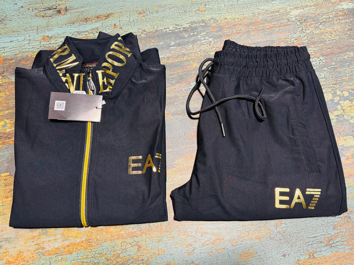 EA7 TRACKSUIT
