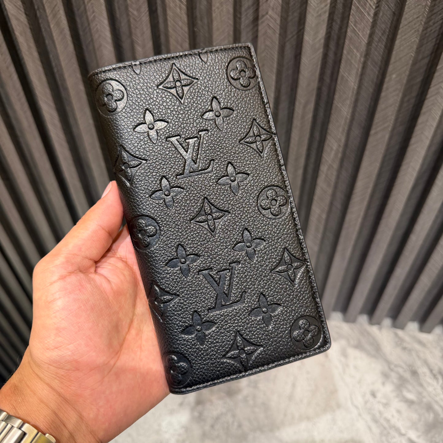 LV LONG WALLET