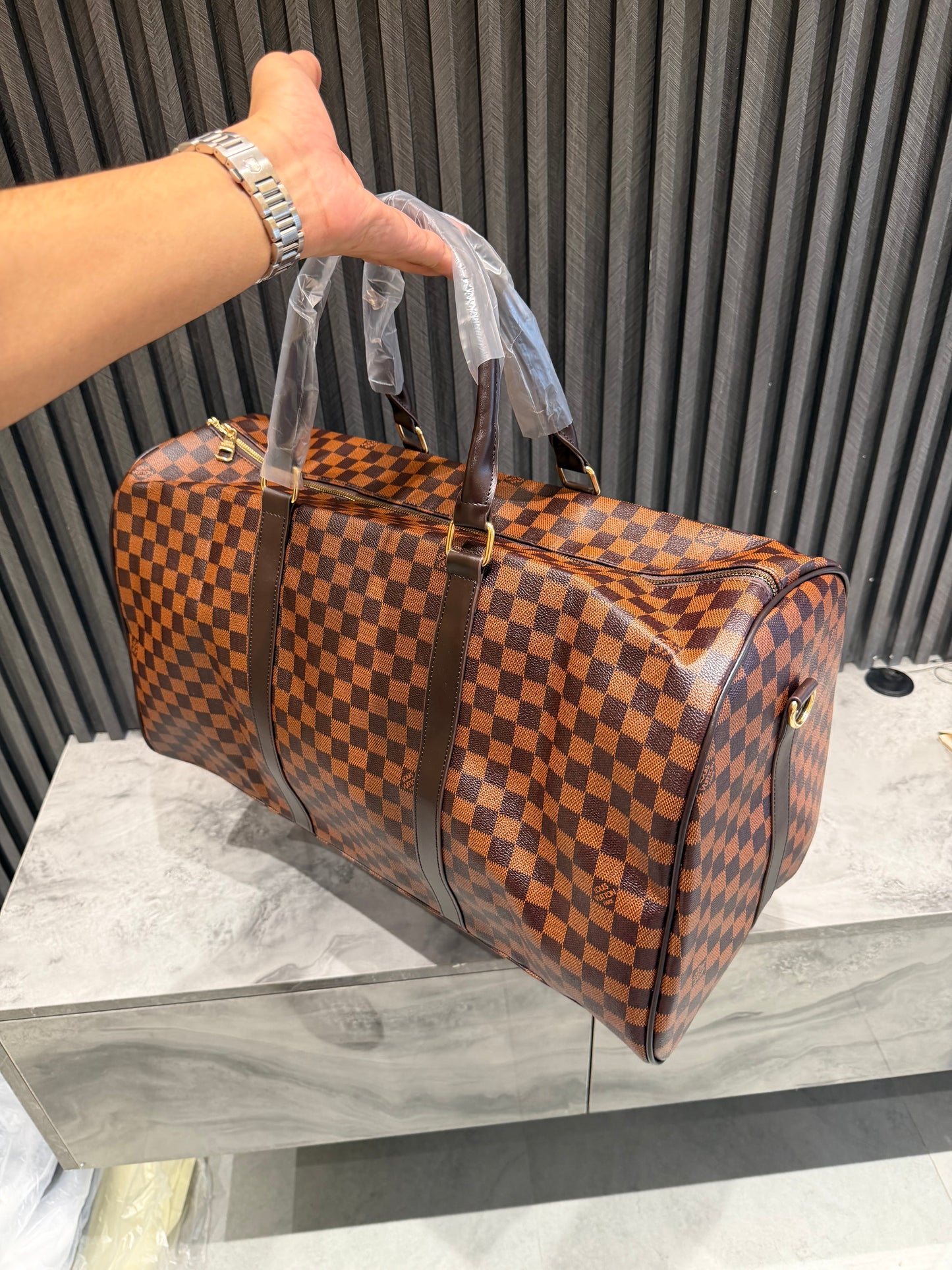 LV LUGGAGE BAG