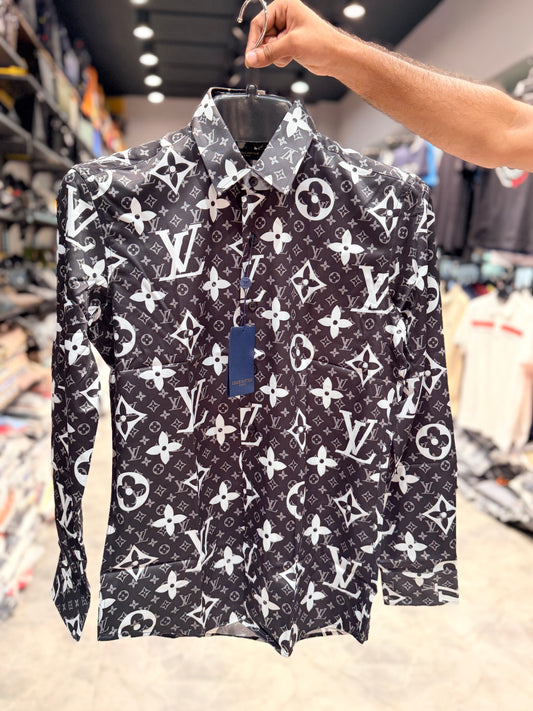 LV BUTTON DOWN