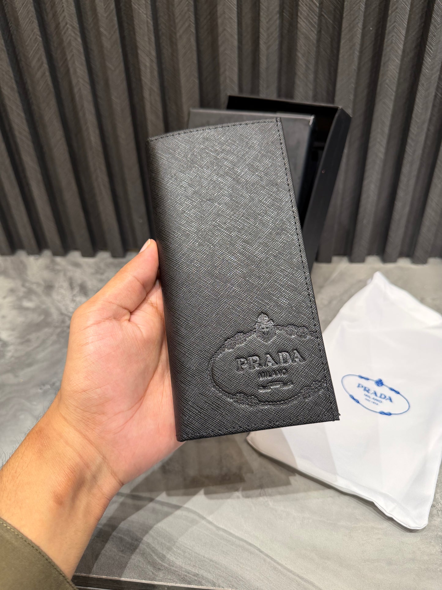 PRADA LONG WALLET 1.1 GRADE