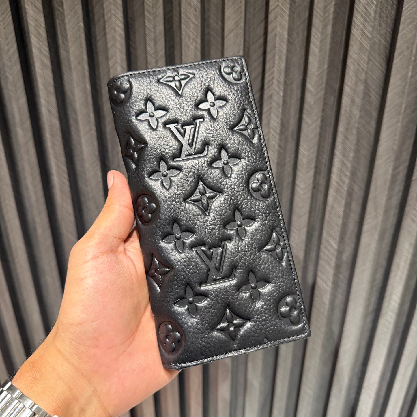 LV LONG WALLET