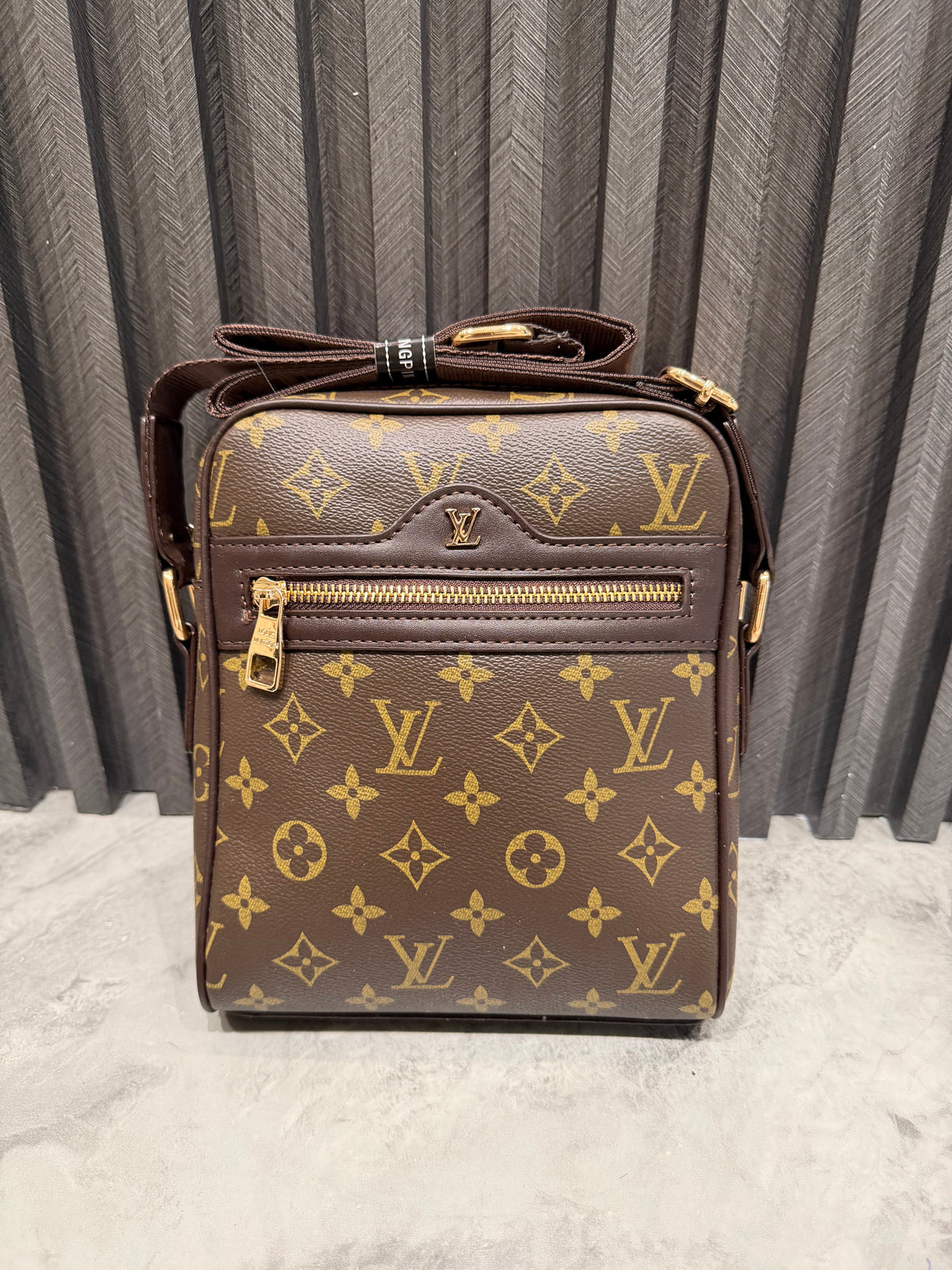 LV BAG