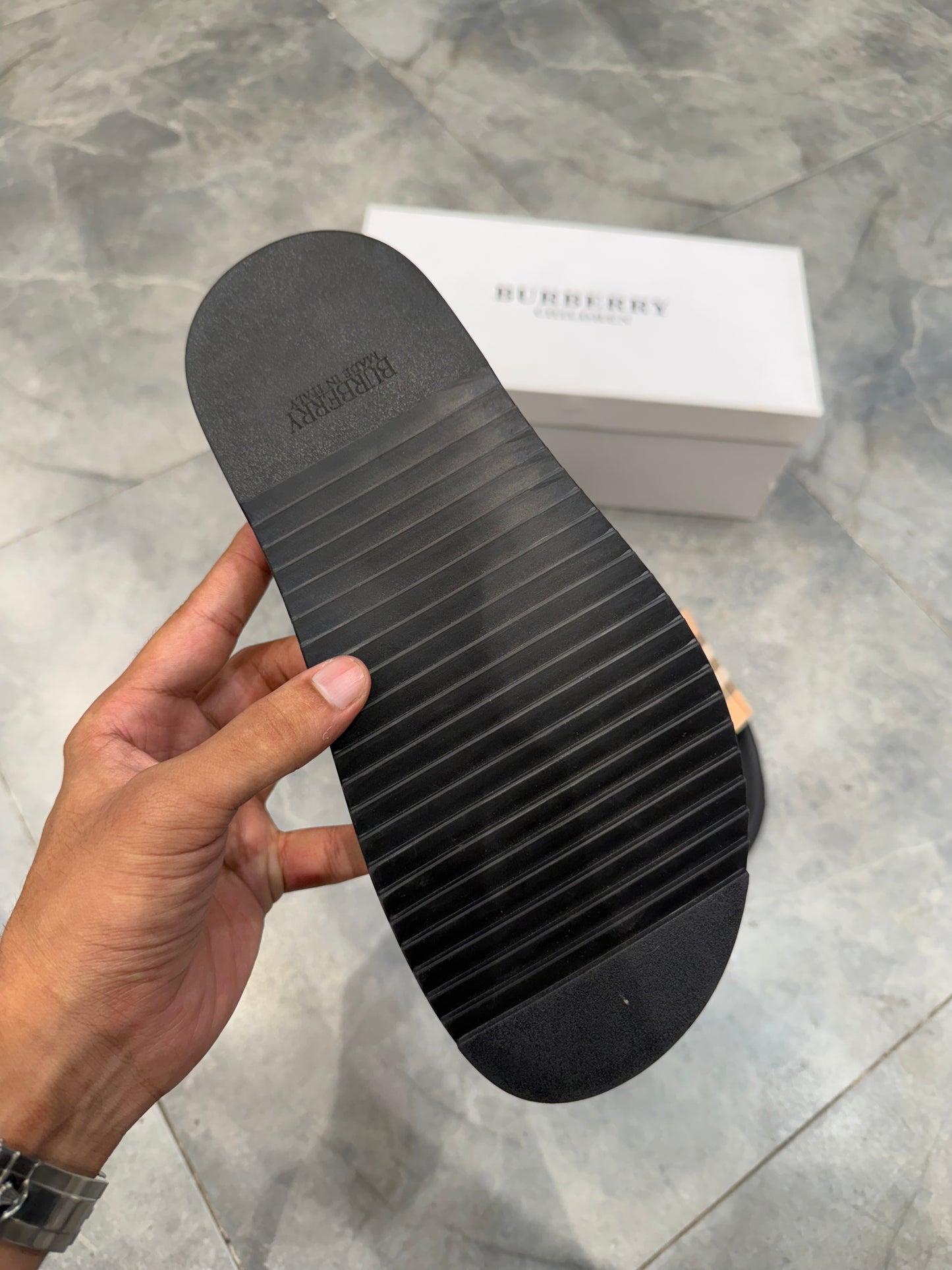 BURBERRY HIGH GRADE SLIPPER