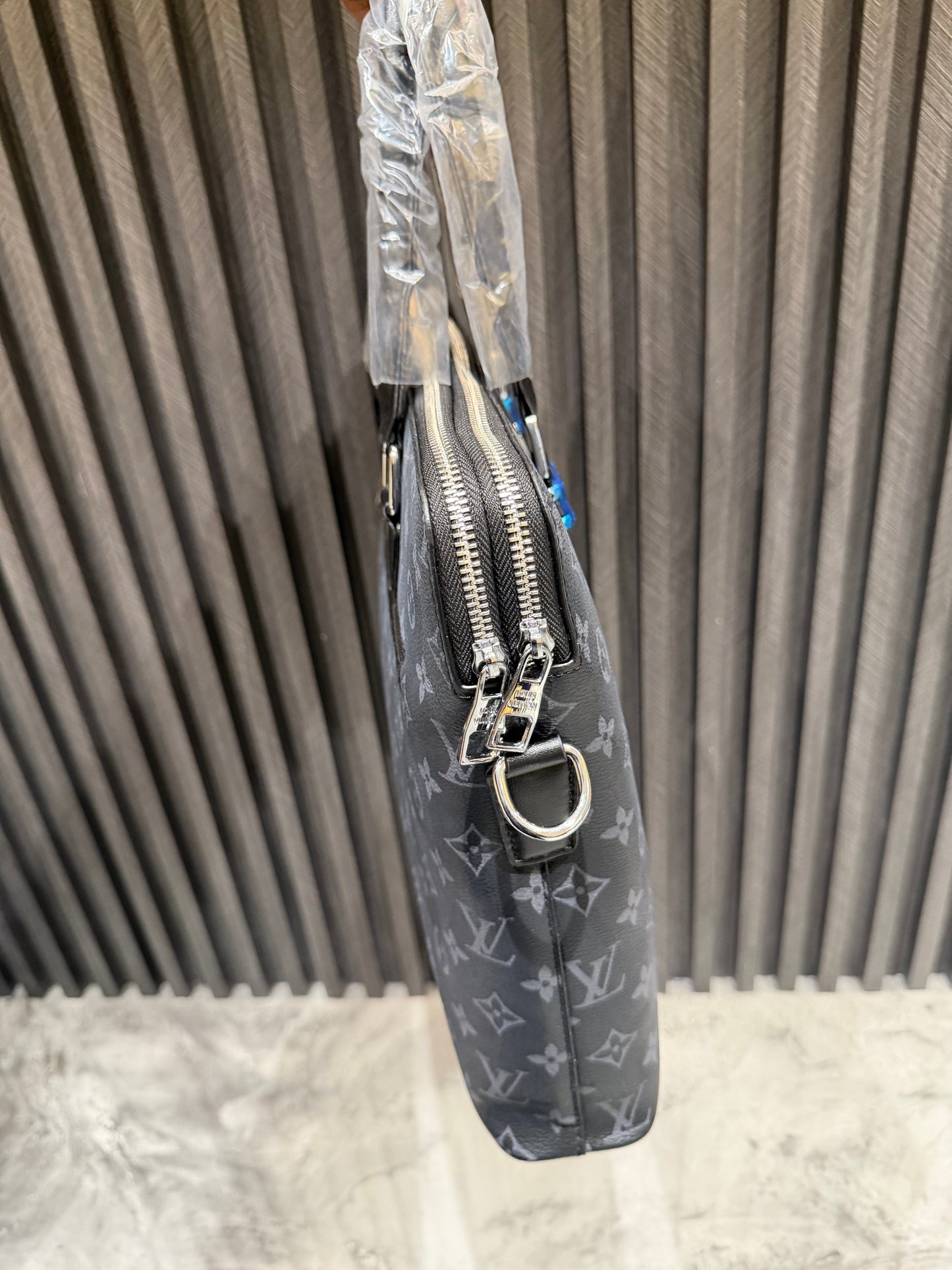 LV LAPTOP BAG