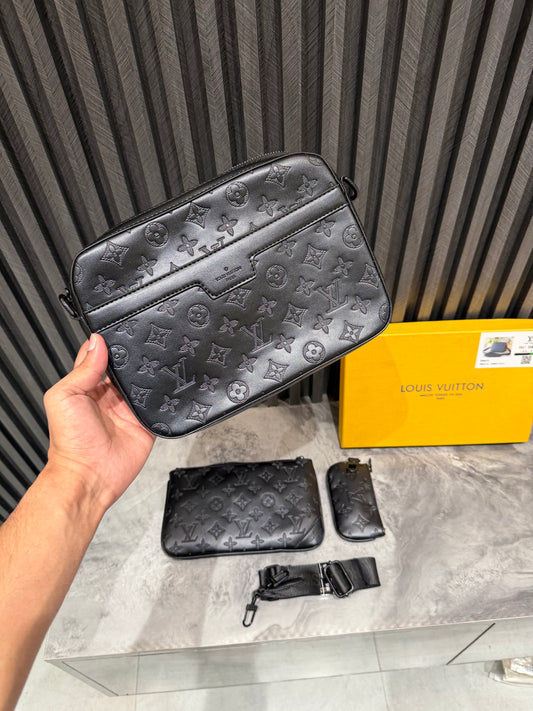 LV TRIO BAG