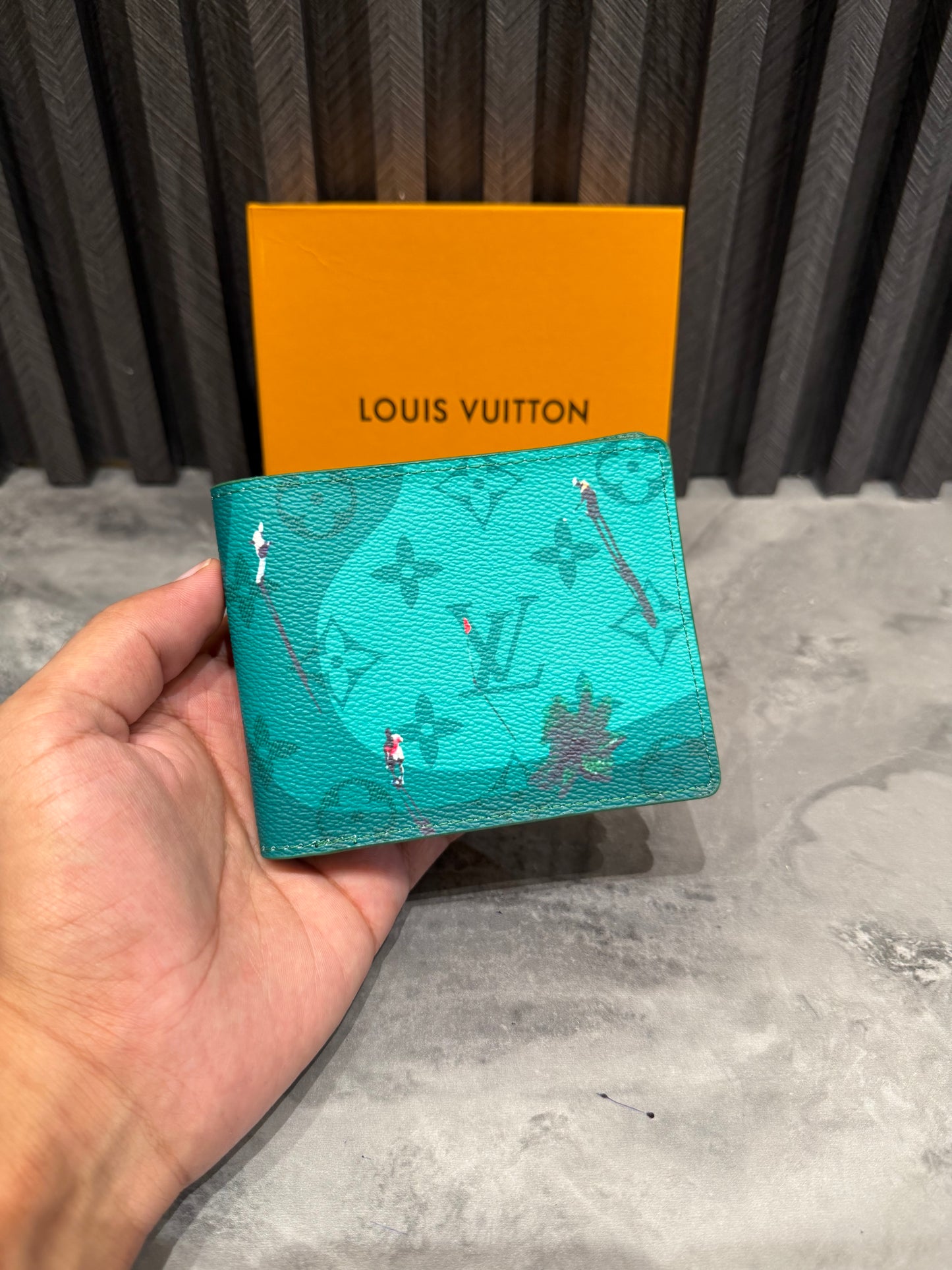 LV WALLET 1.1 GRADE