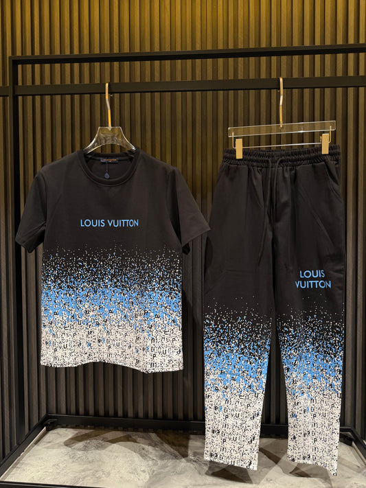 LV SUMMER SUIT
