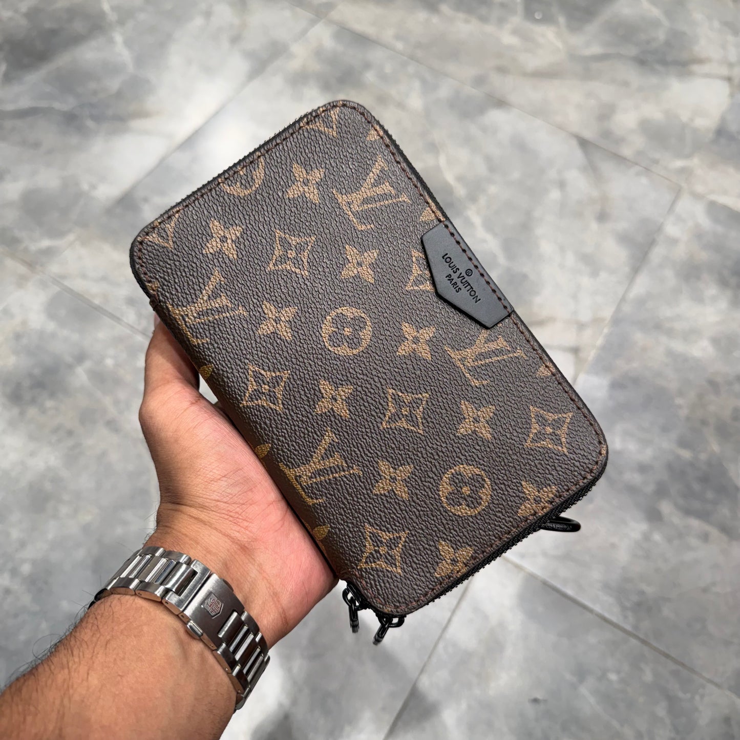 LV SIDE BAG