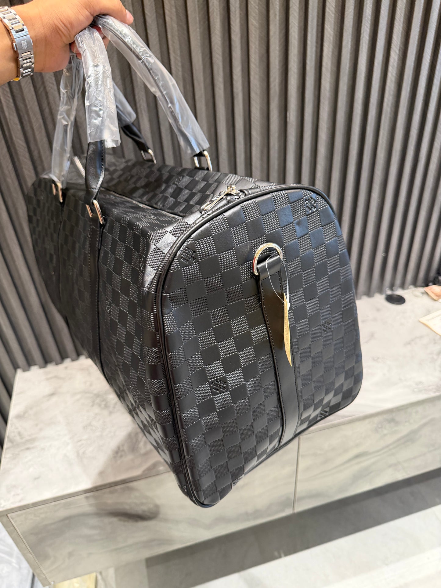 LV LUGGAGE BAG