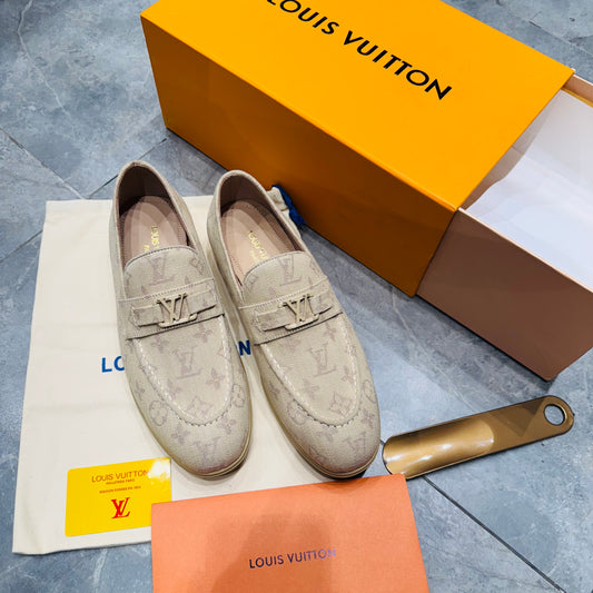 LV SHOES