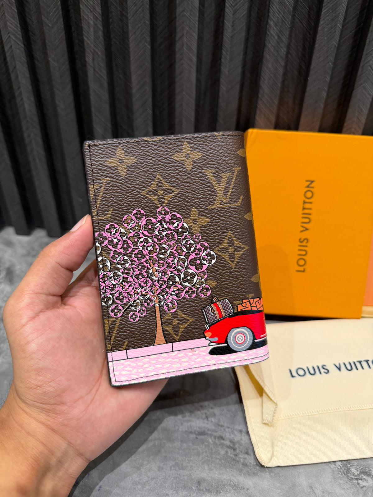 LV WALLET 1.1 GRADE