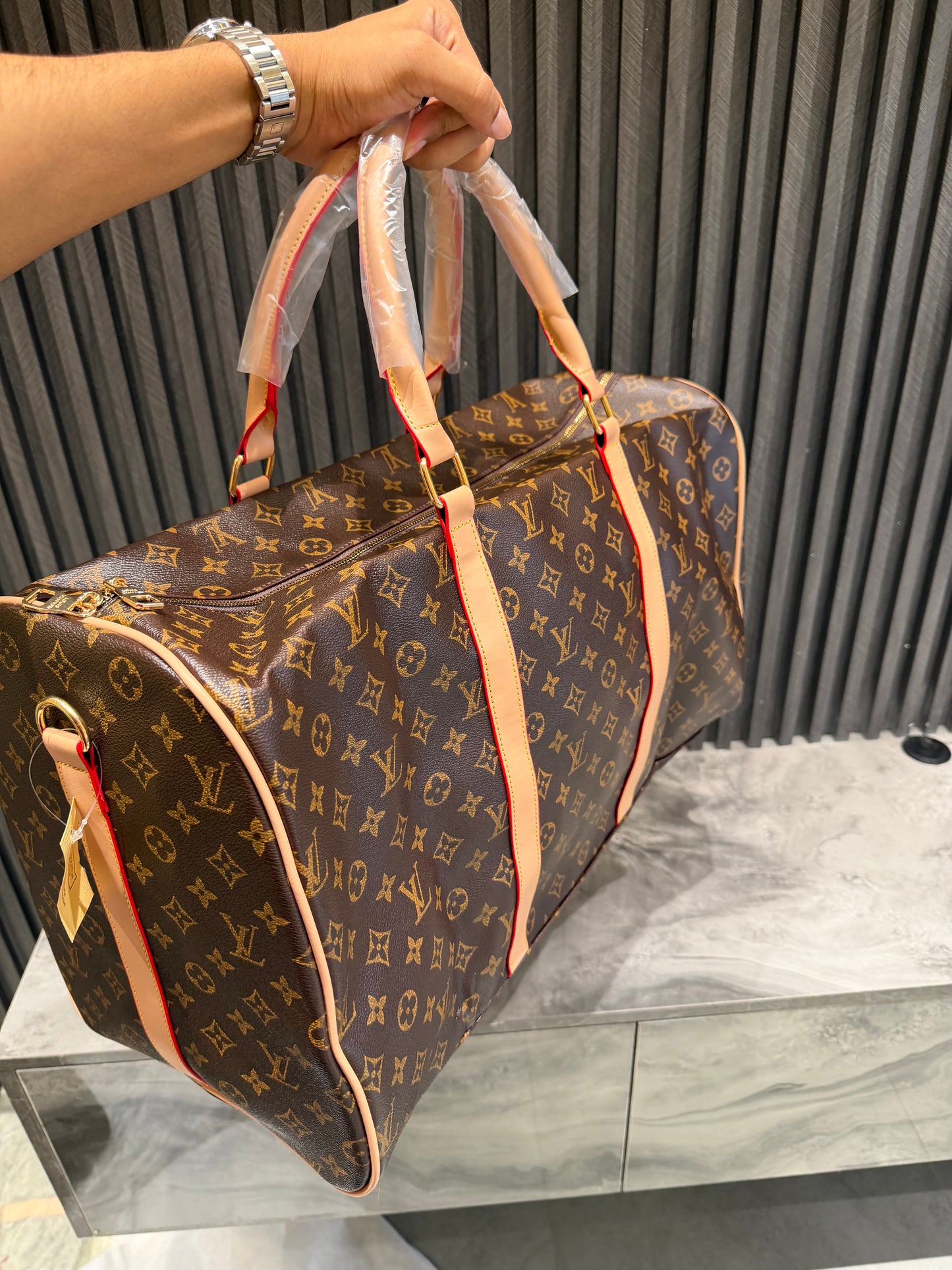 LV LUGGAGE BAG