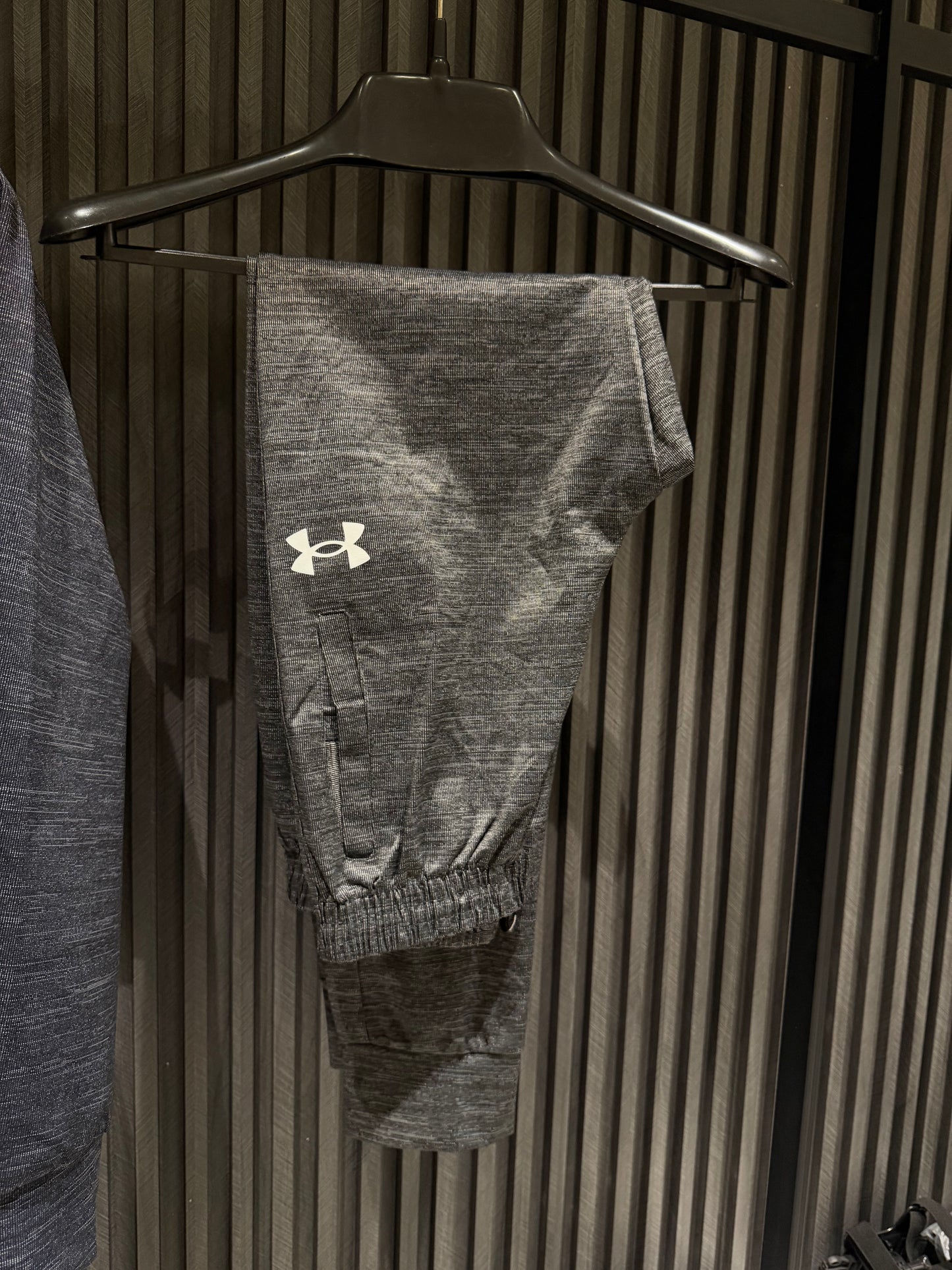 UNDER ARMOUR TRACKSUIT