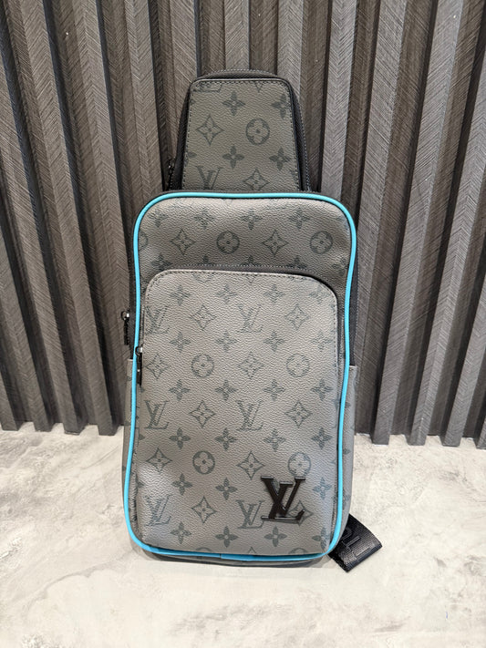 LV CHEAST BAG