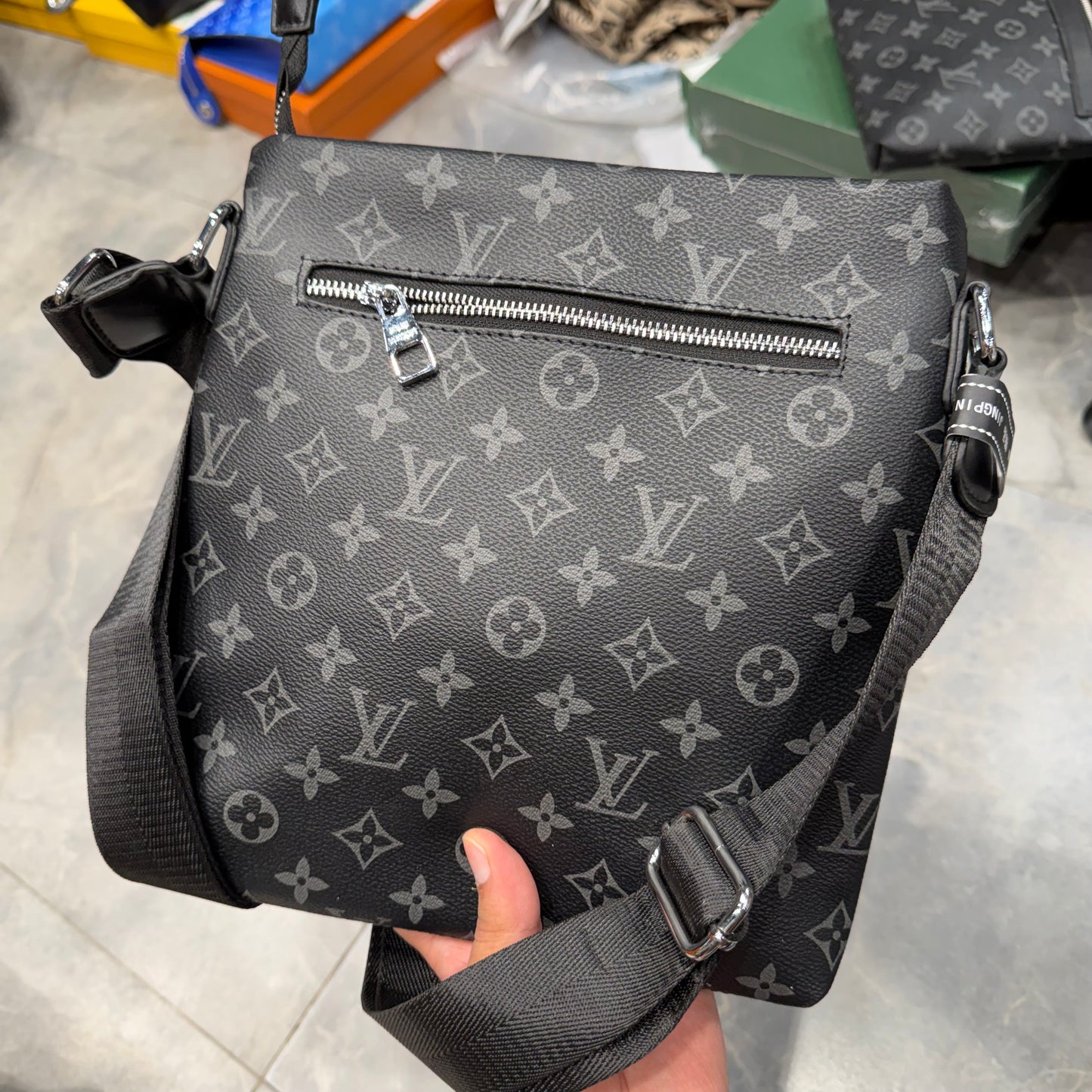 LV CROSS BODY BAG