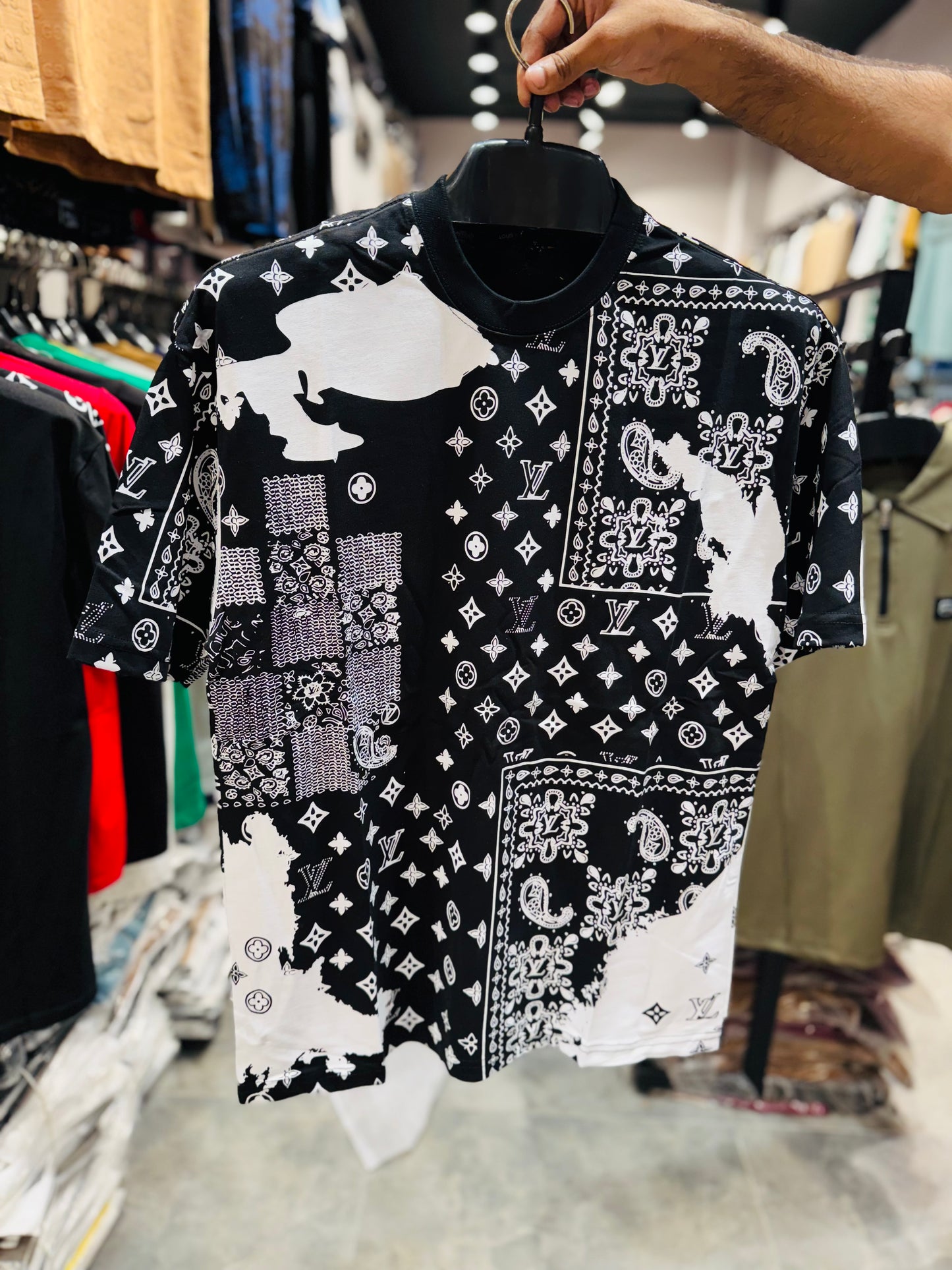 LV TURKEY TSHIRT