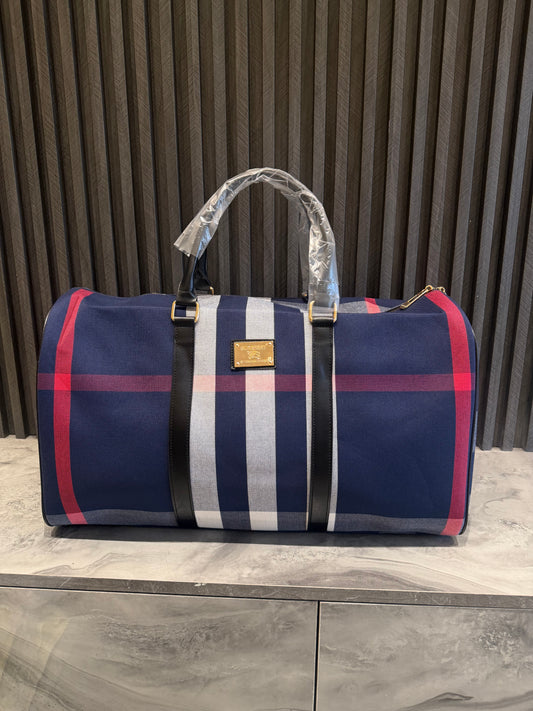 BURBERRY LUGGAGE BAG