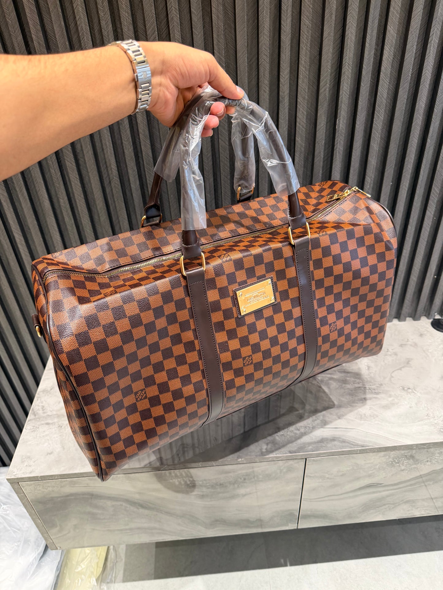 LV LUGGAGE BAG