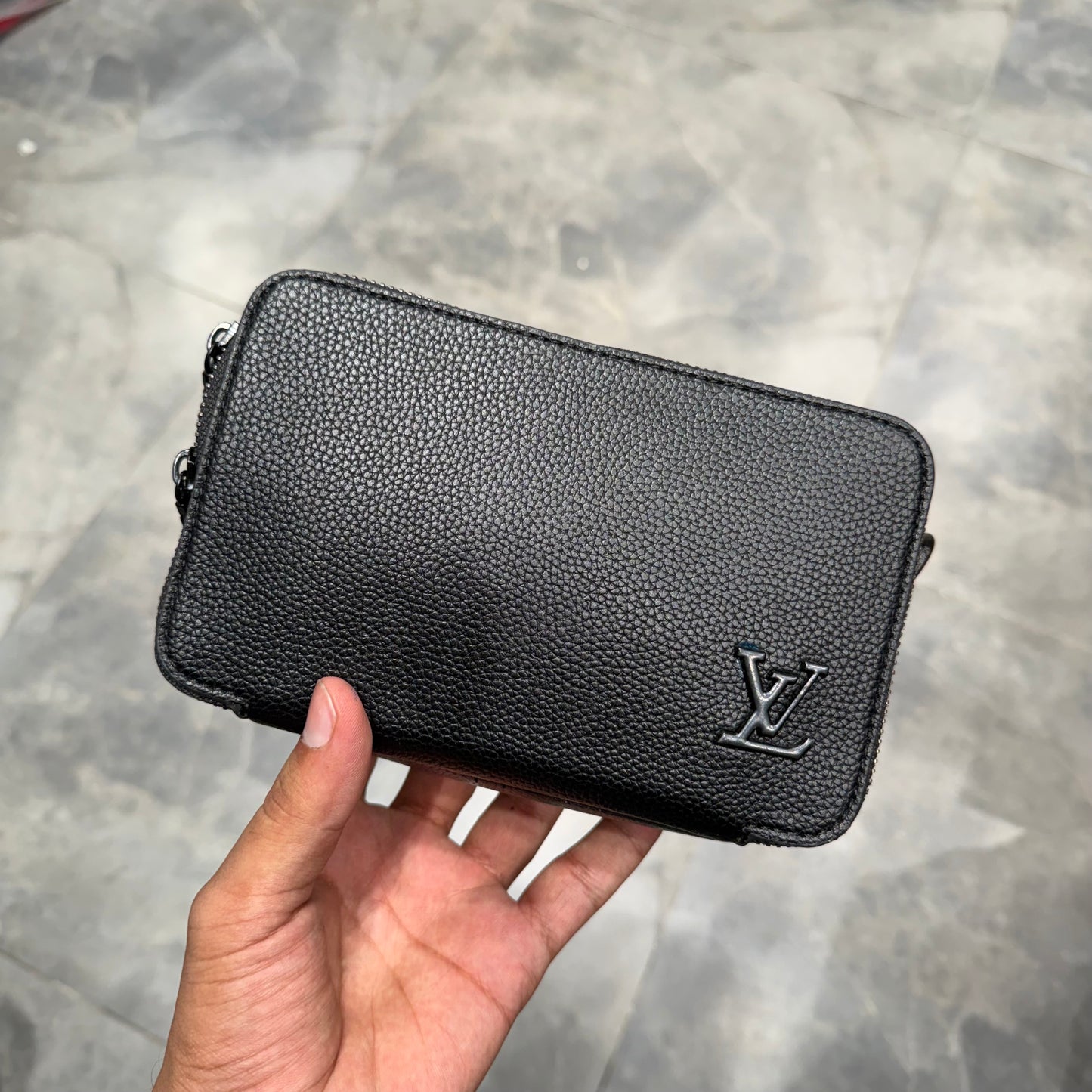 LV SIDE BAG