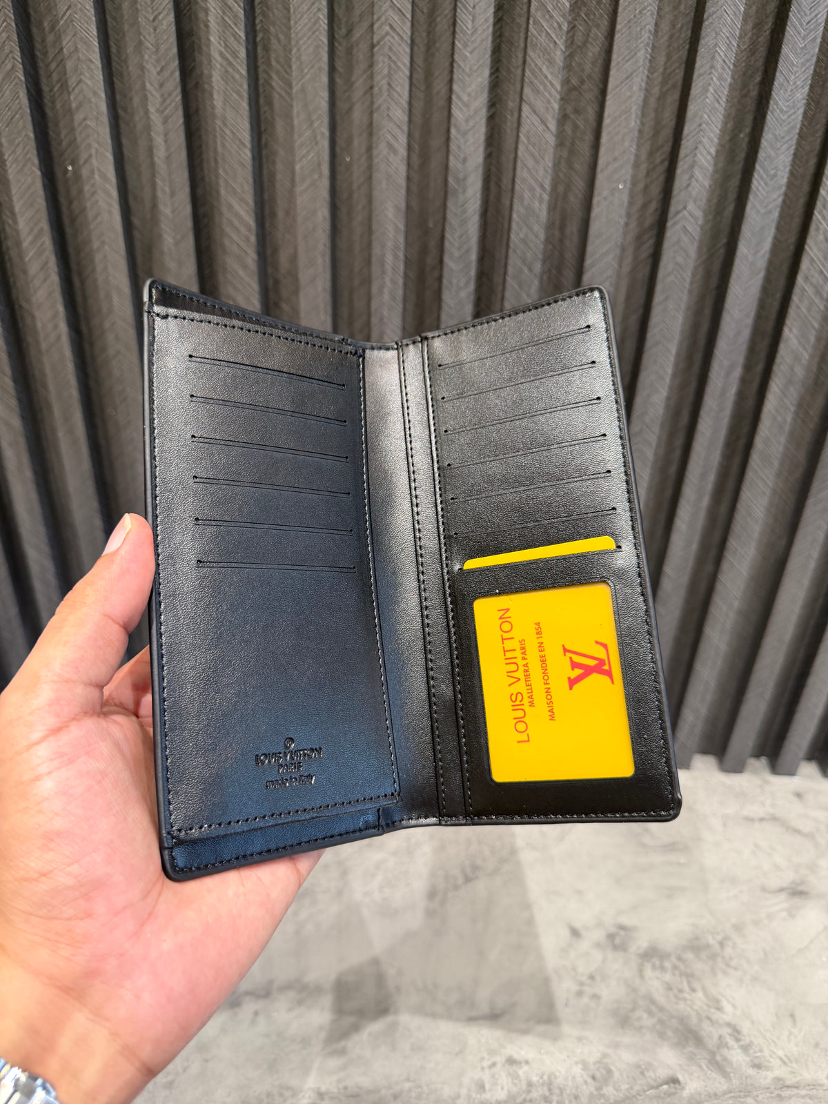 LV LONG WALLET