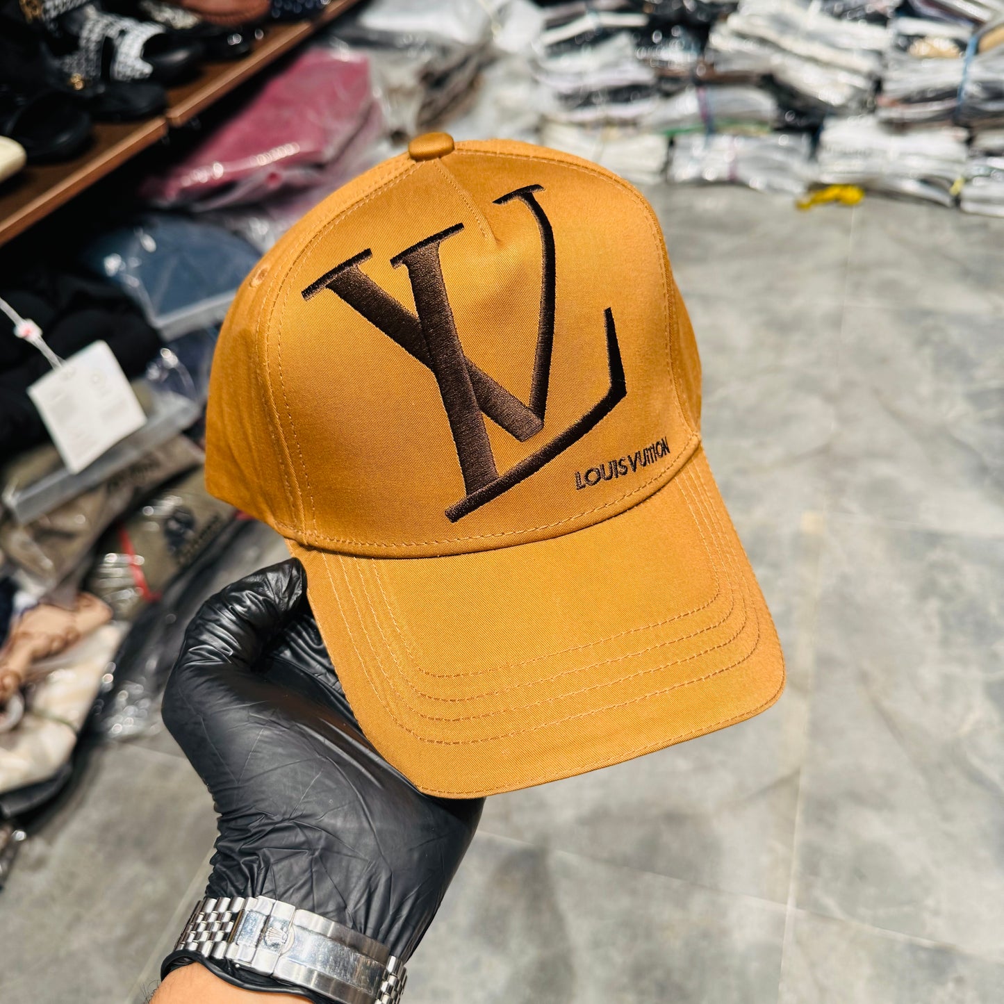 LV CAP
