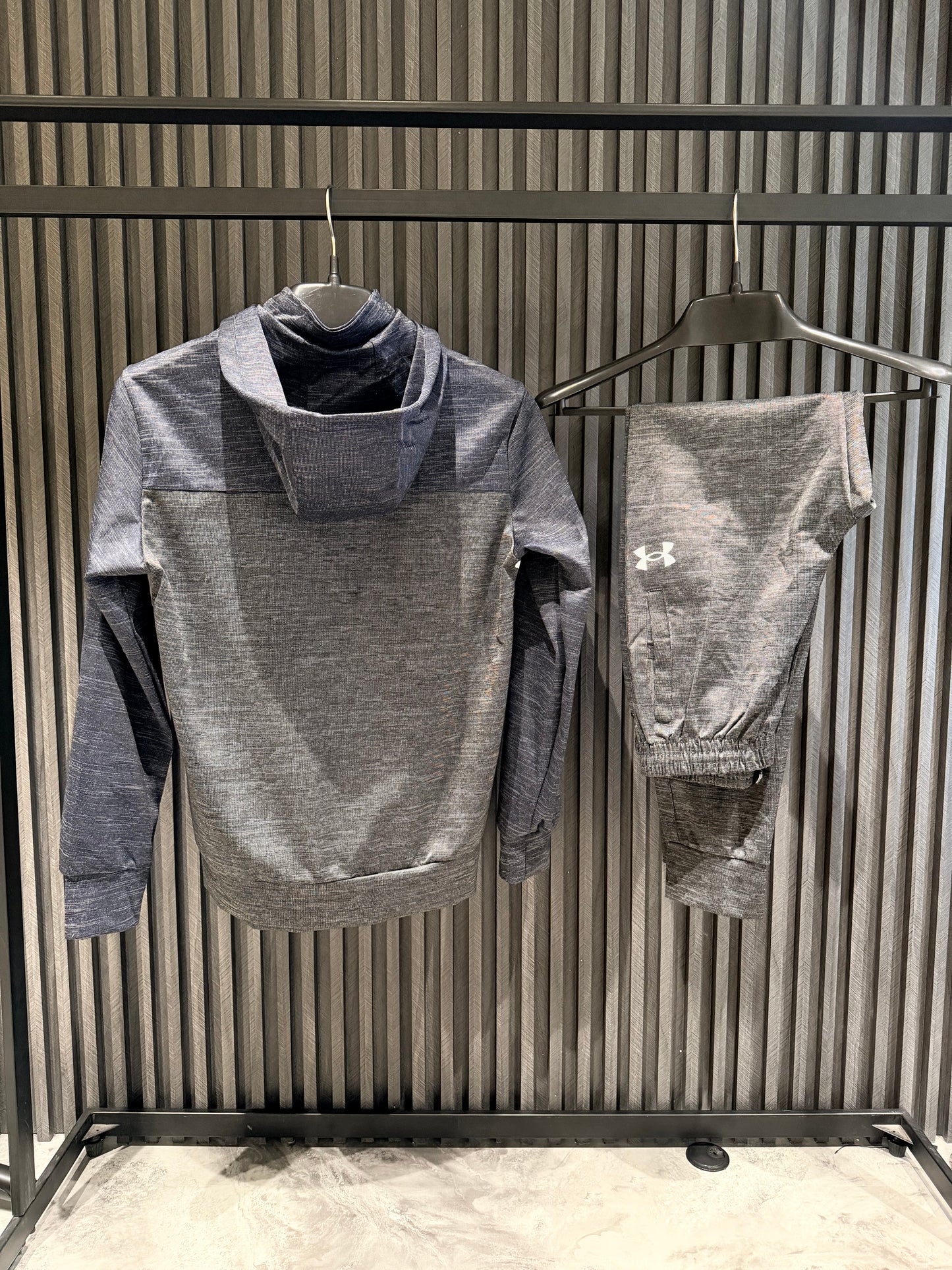 UNDER ARMOUR TRACKSUIT