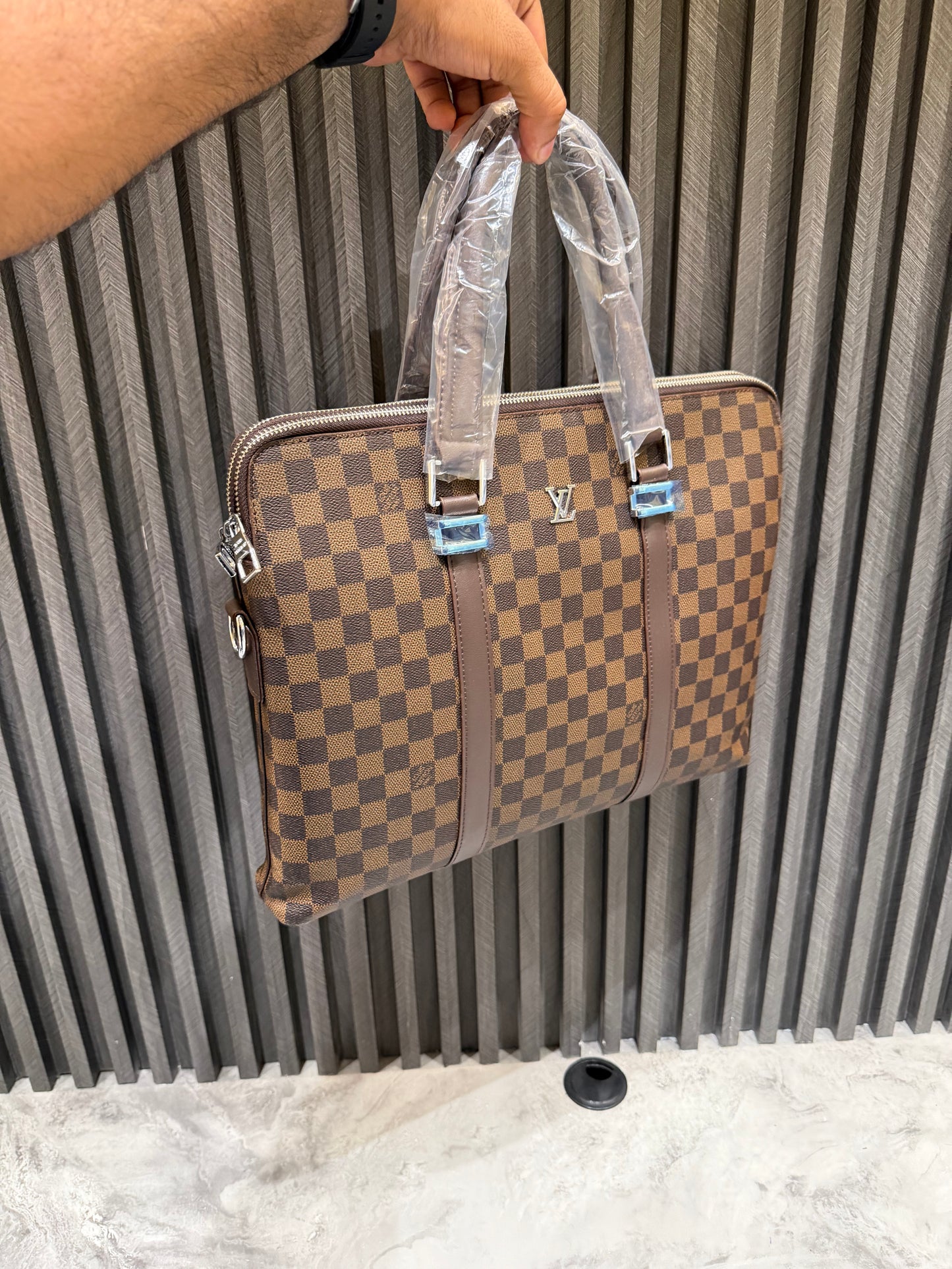 LV LAPTOP BAG