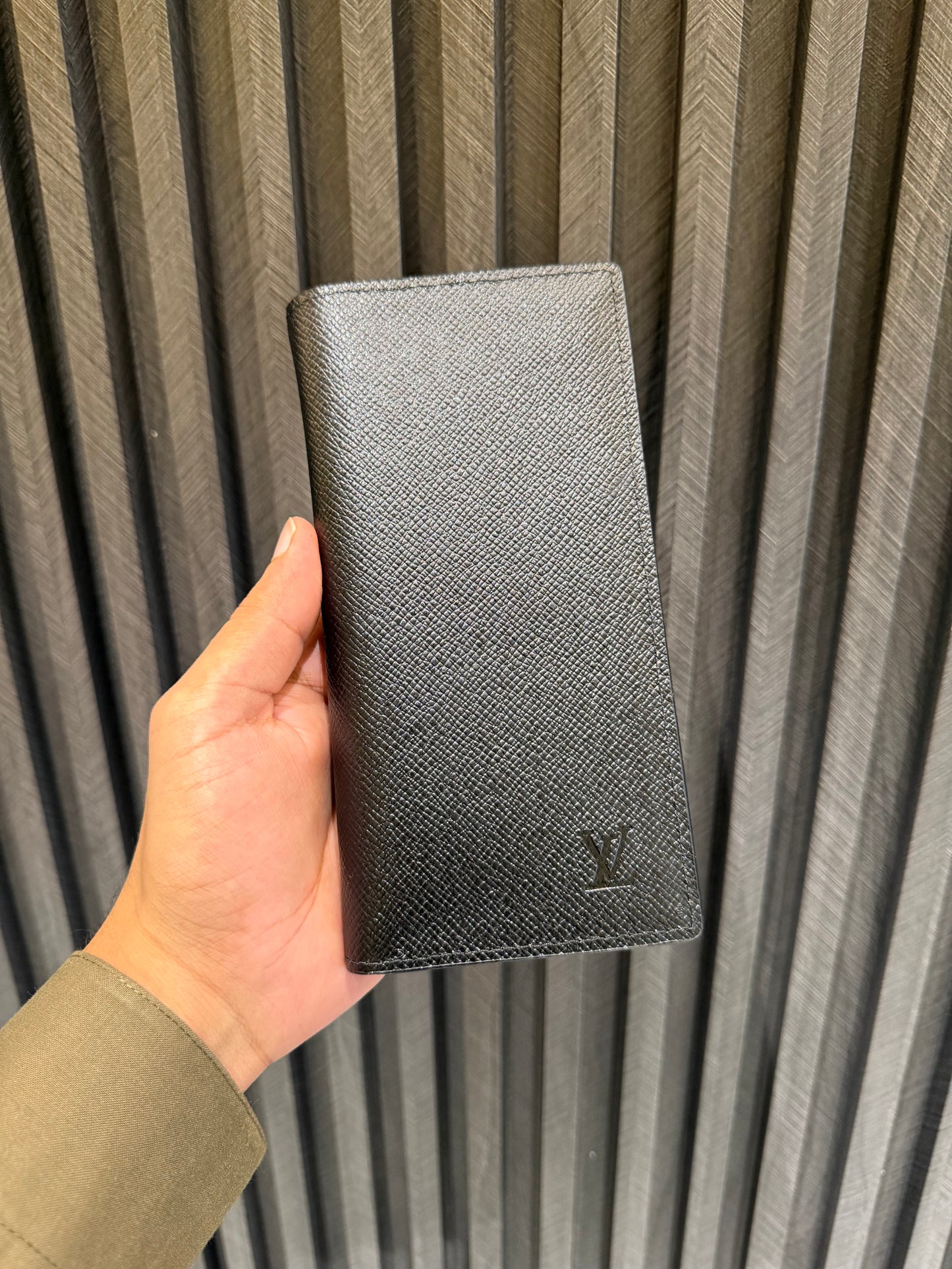 LV LONG WALLET 1.1 GRADE