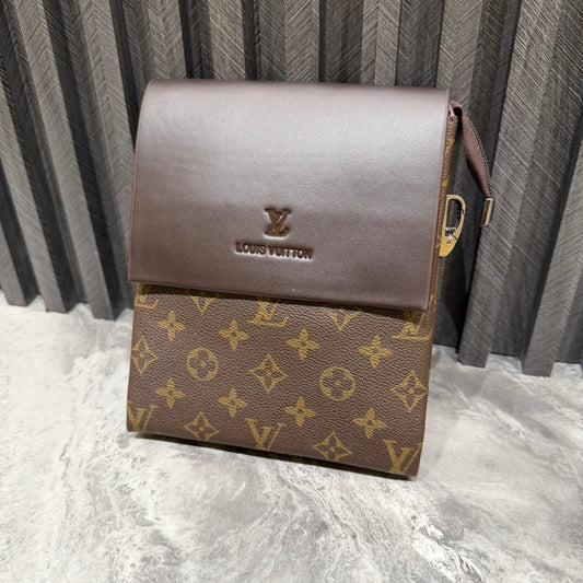 LV SIDE BAG