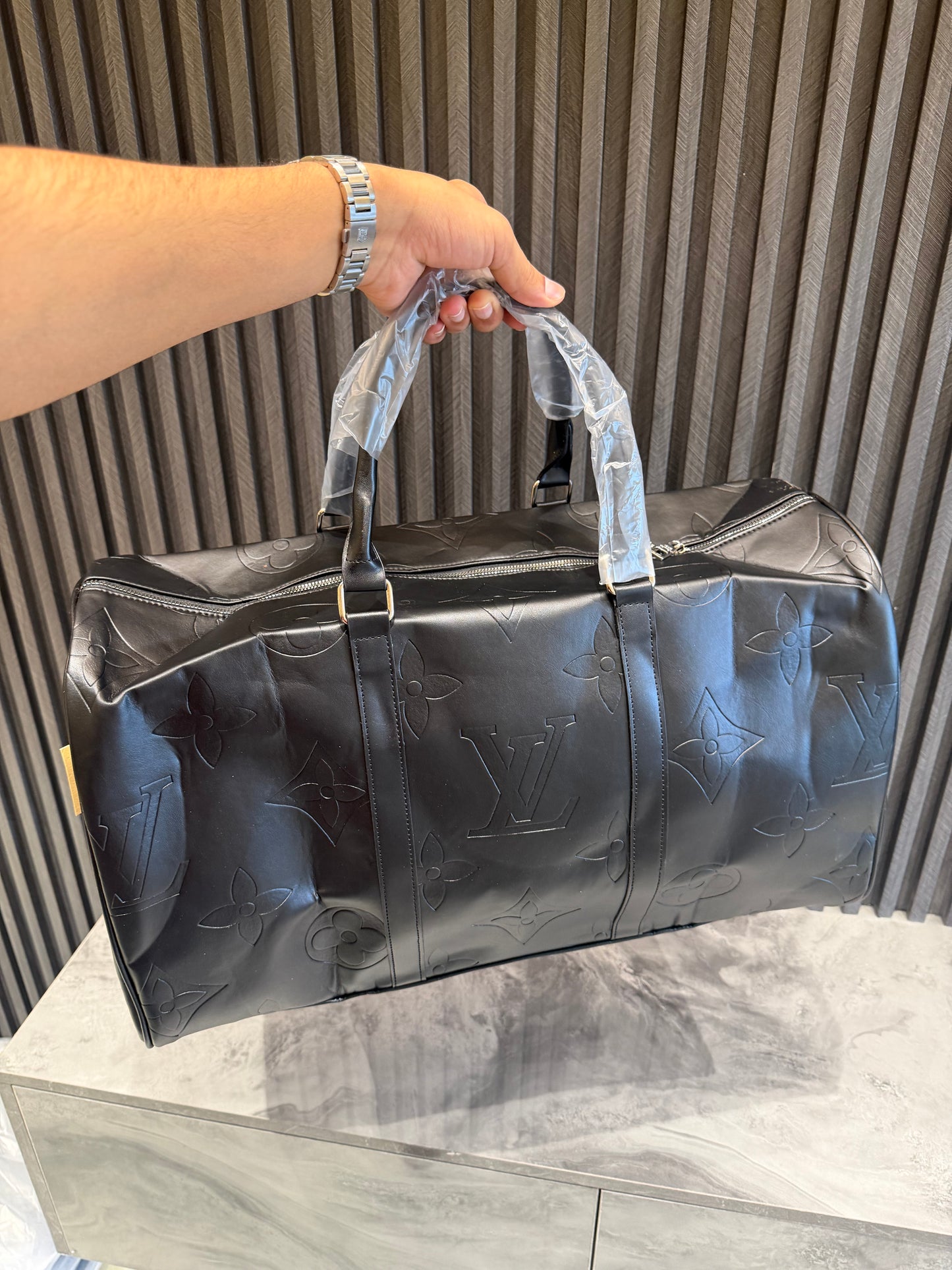 LV LUGGAGE BAG