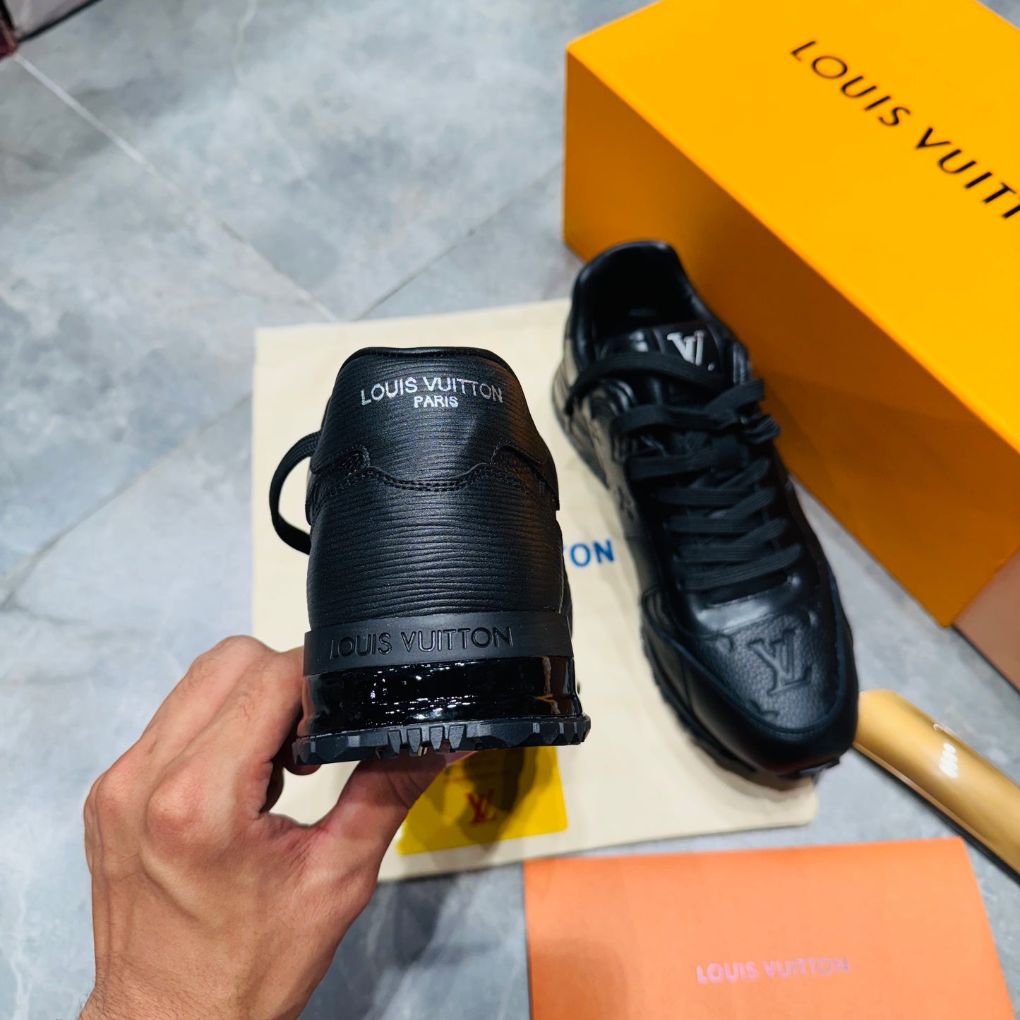LV SHOES