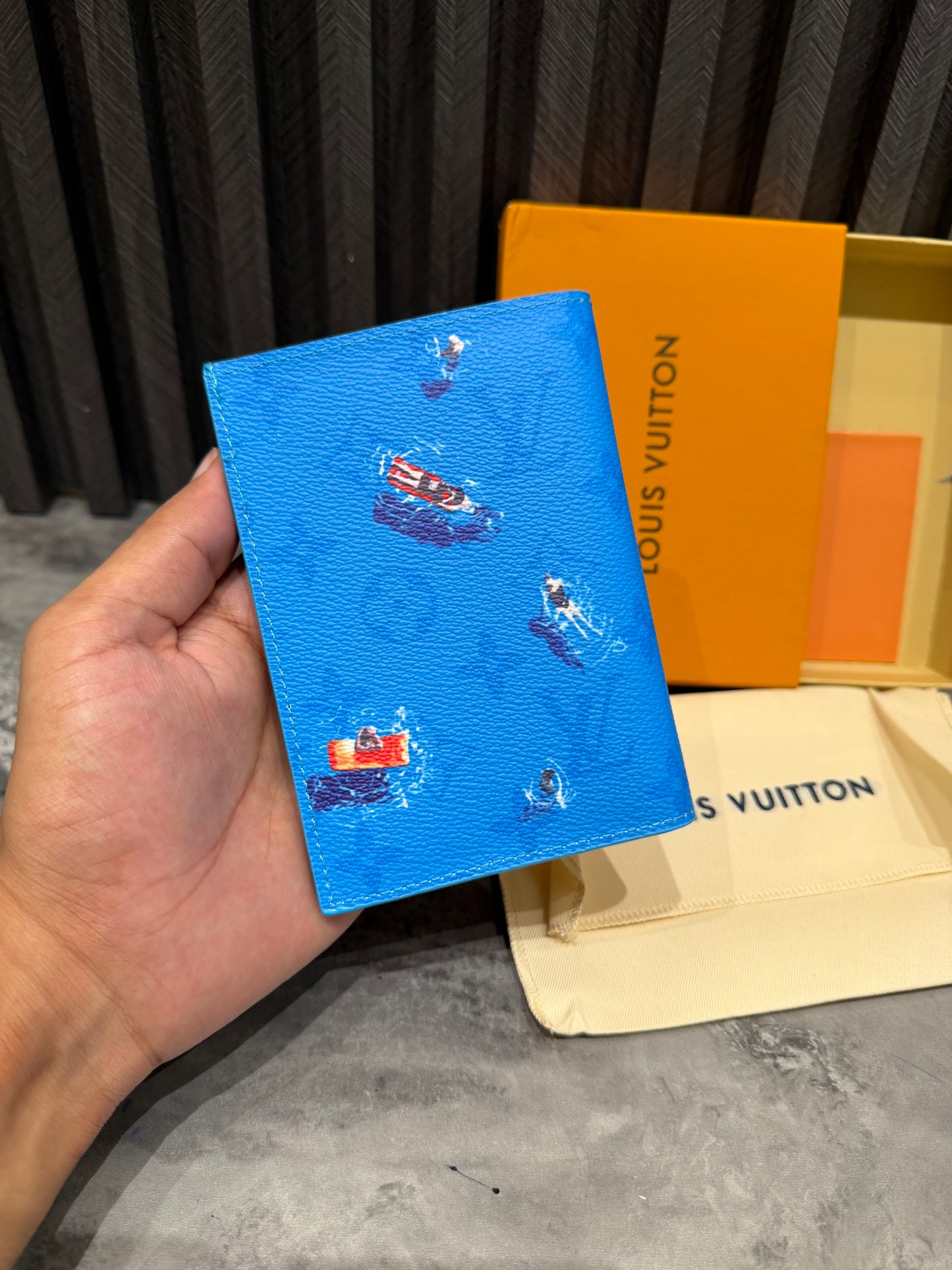 LV WALLET 1.1 GRADE