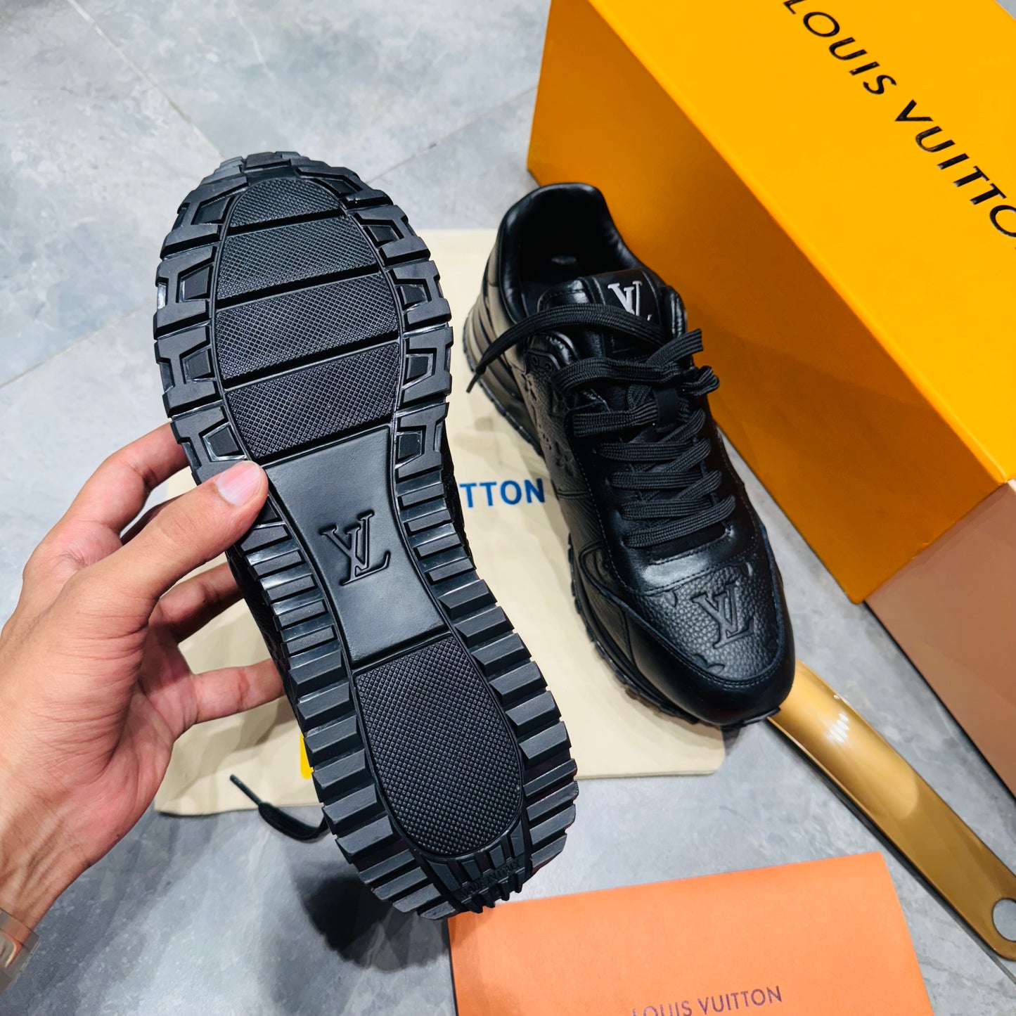 LV SHOES