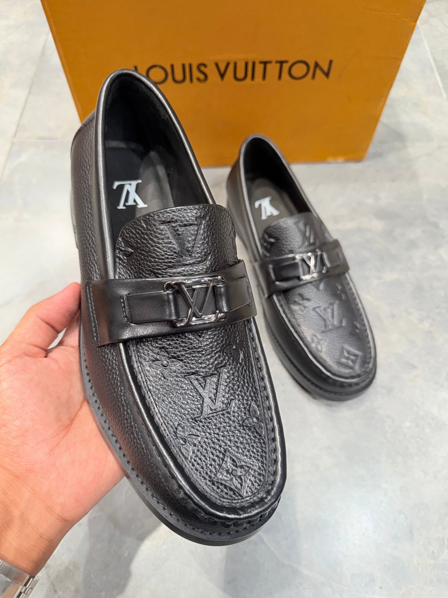 LV HIGH GRADE SHOES