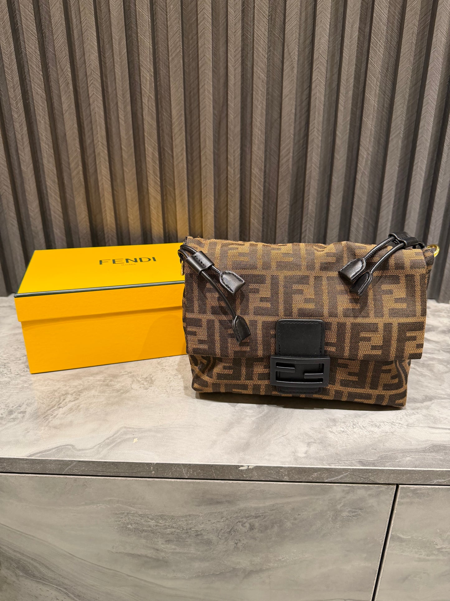 FENDI LADIES BAG HIGH GRADE