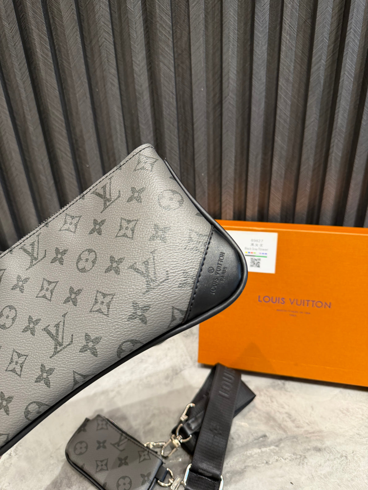 LV TRIO BAG