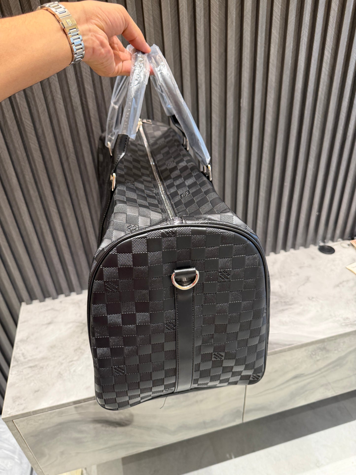 LV LUGGAGE BAG