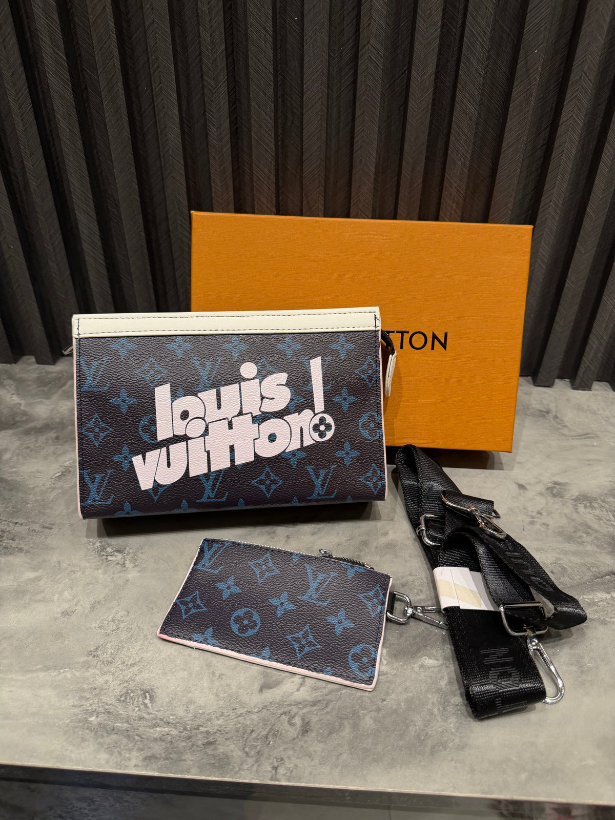 LV BAG