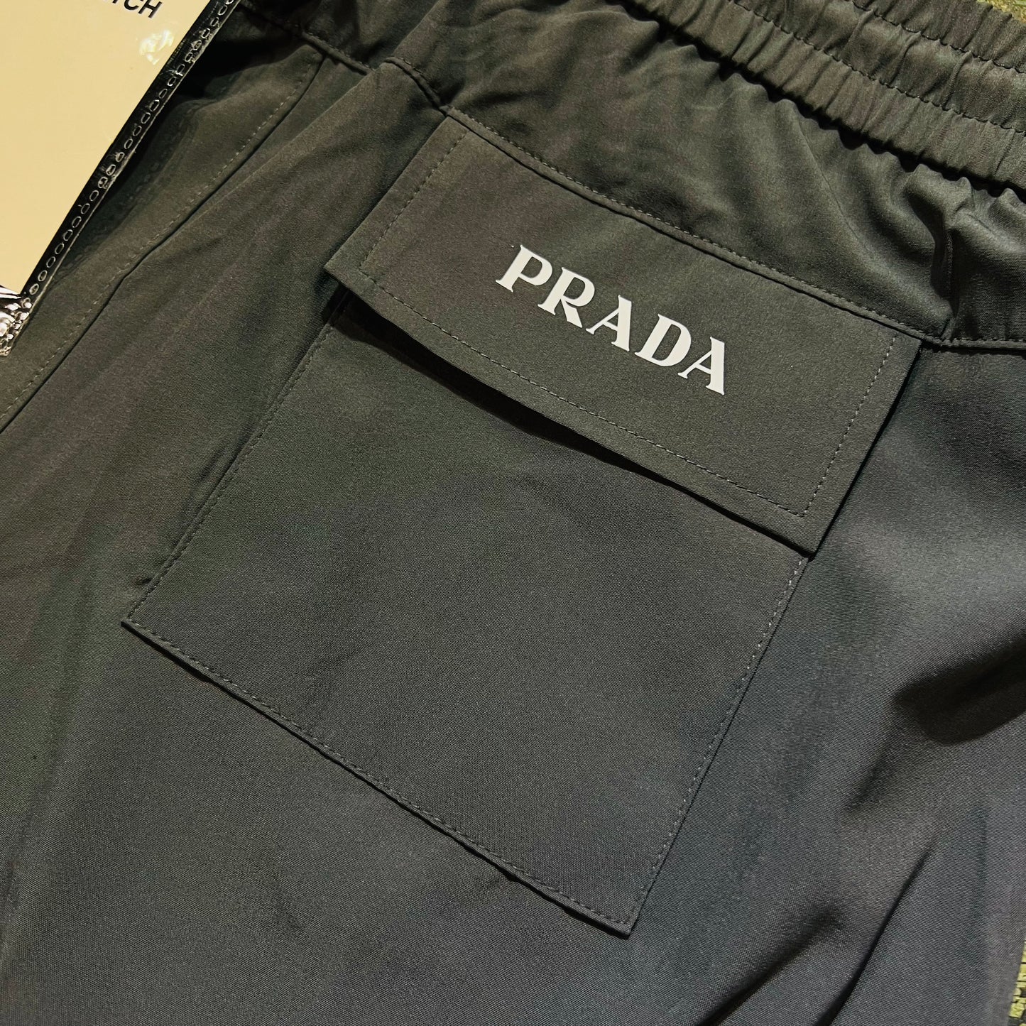 PRADA 1837