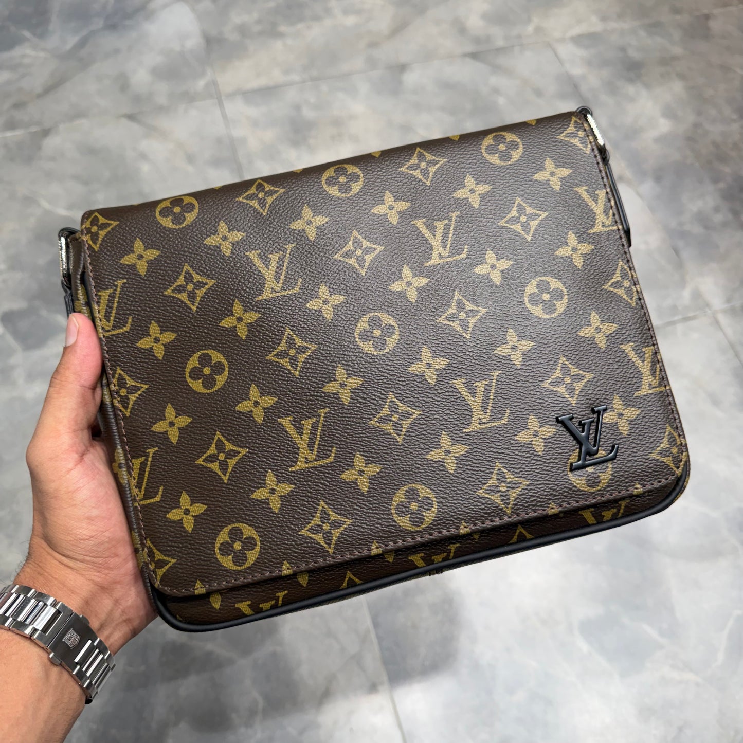 LV SIDE BAG