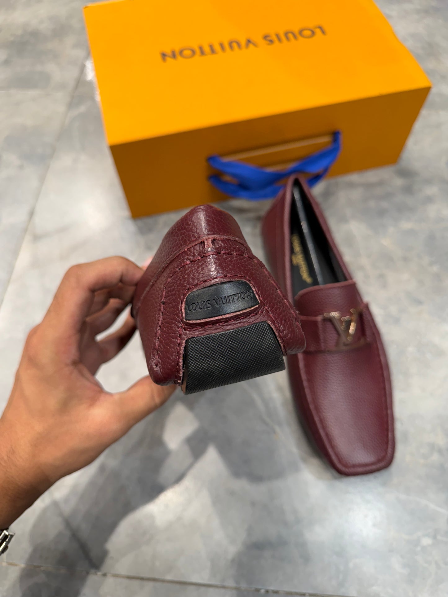LV SHOES
