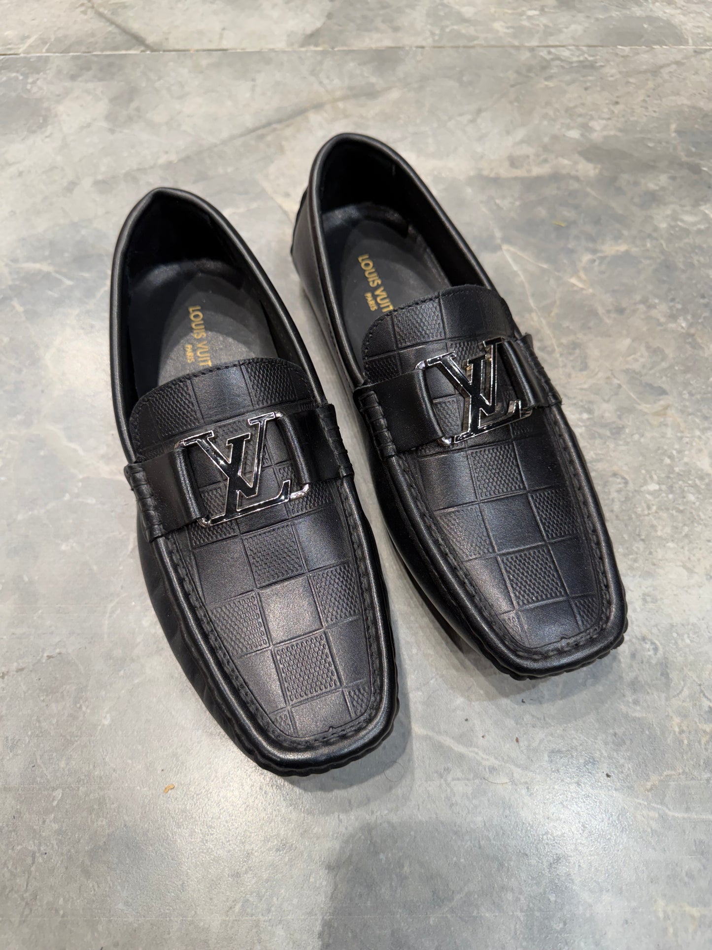 LV SHOES