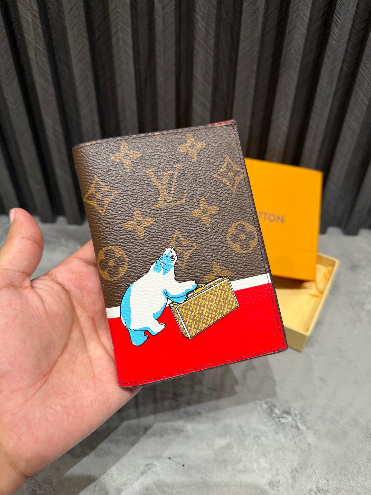 LV WALLET 1.1 GRADE