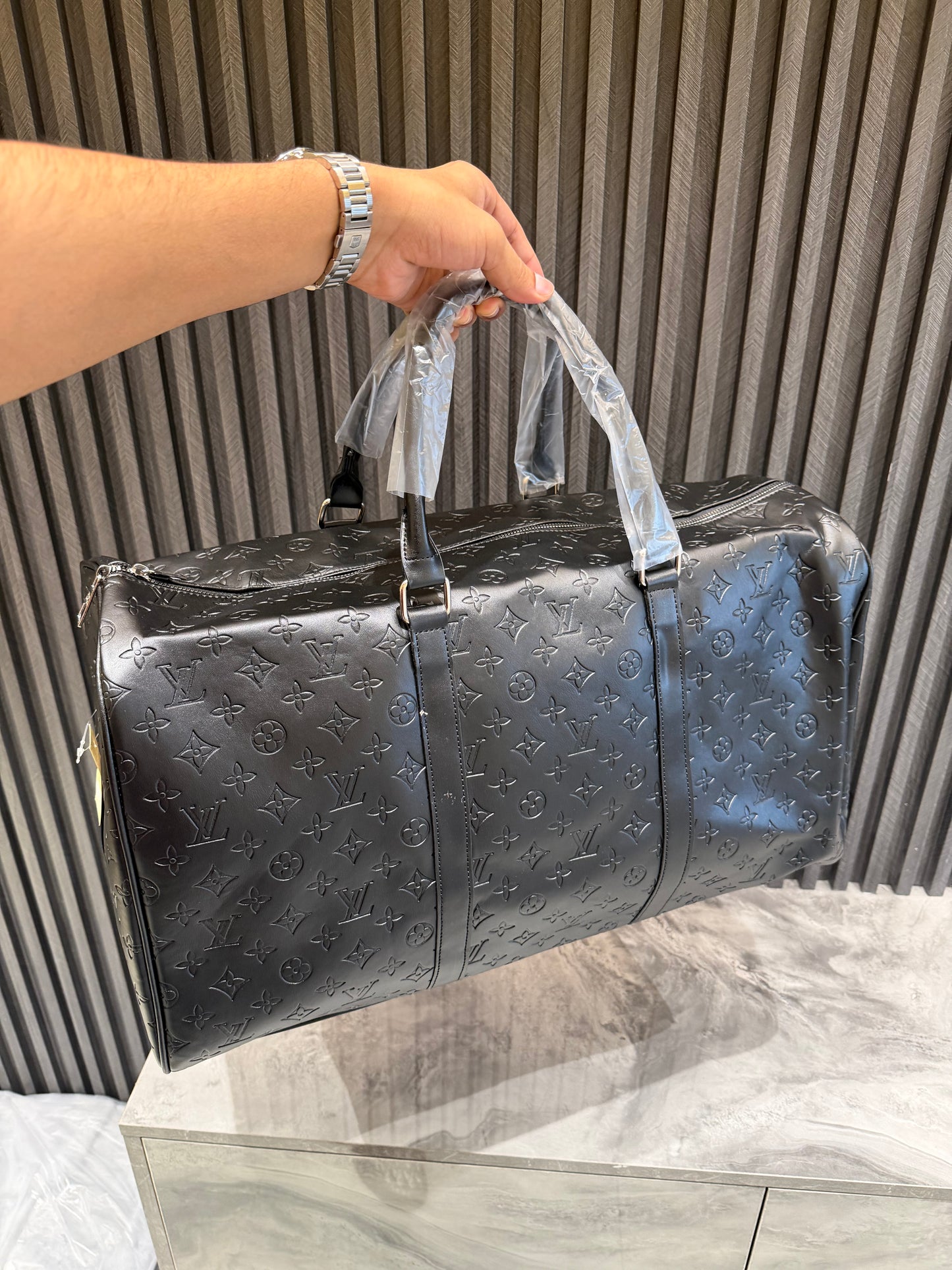 LV LUGGAGE BAG