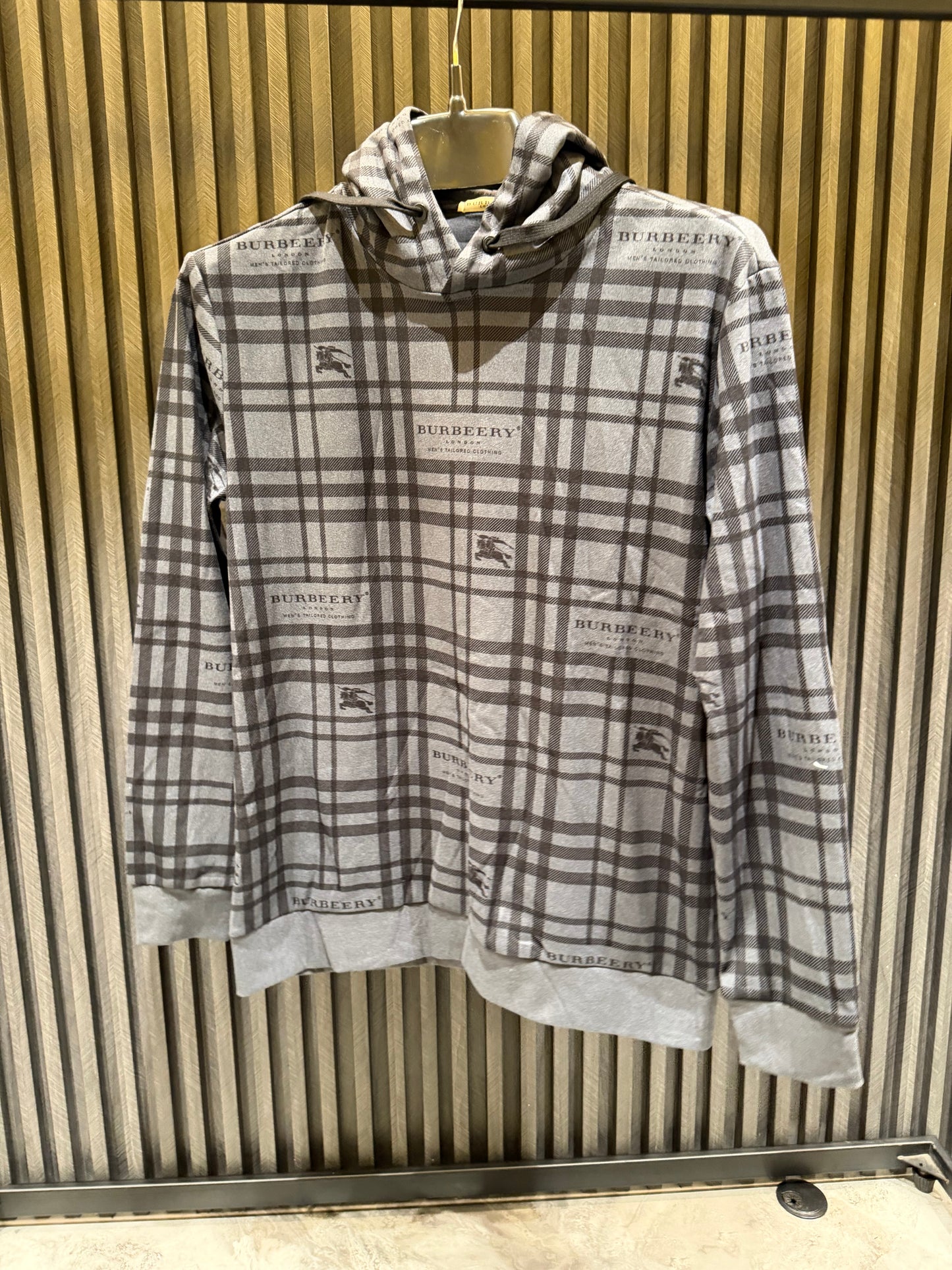 BURBERRY HOOD
