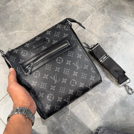 LV CROSS BODY BAG