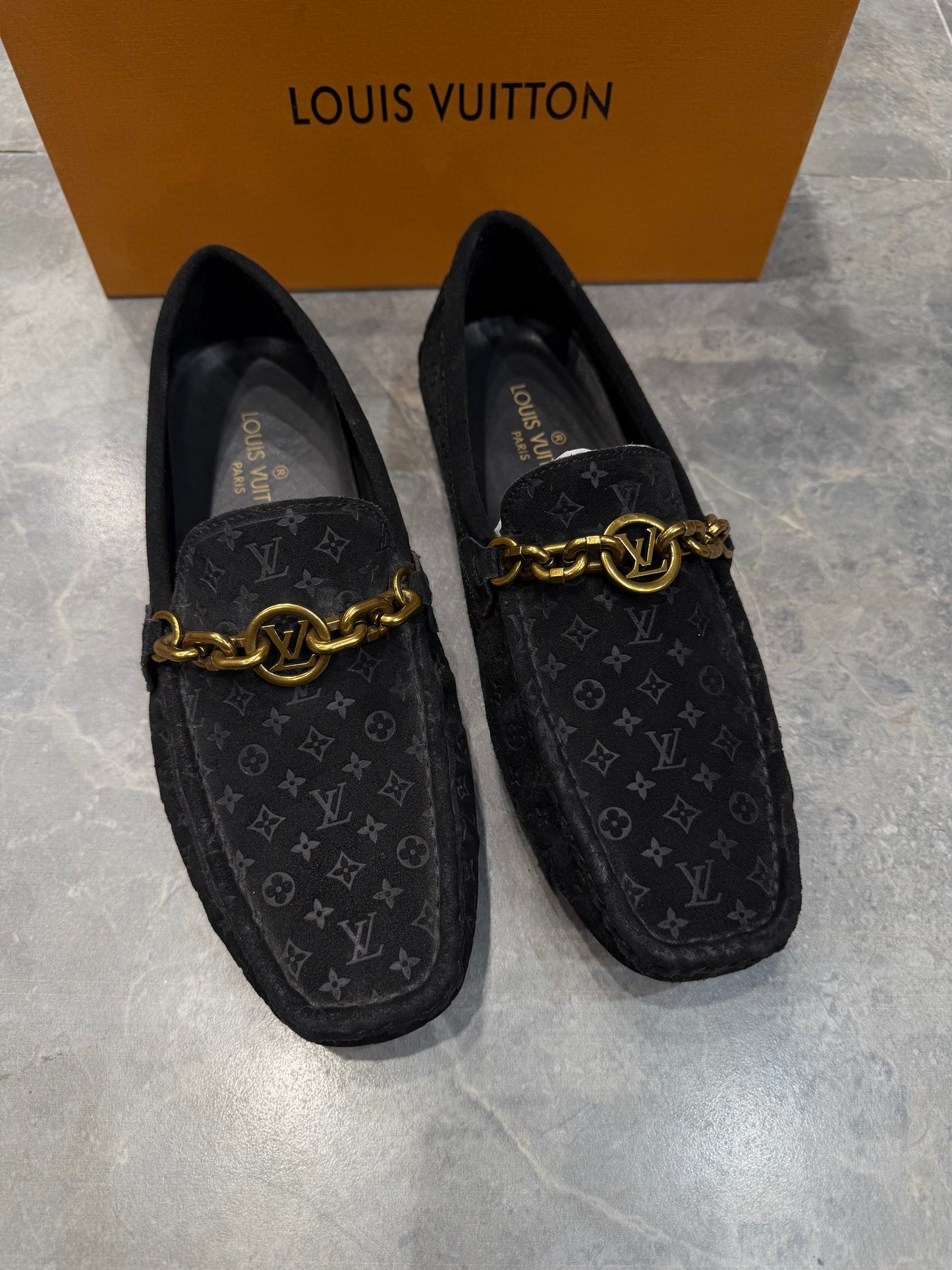 LV SHOES