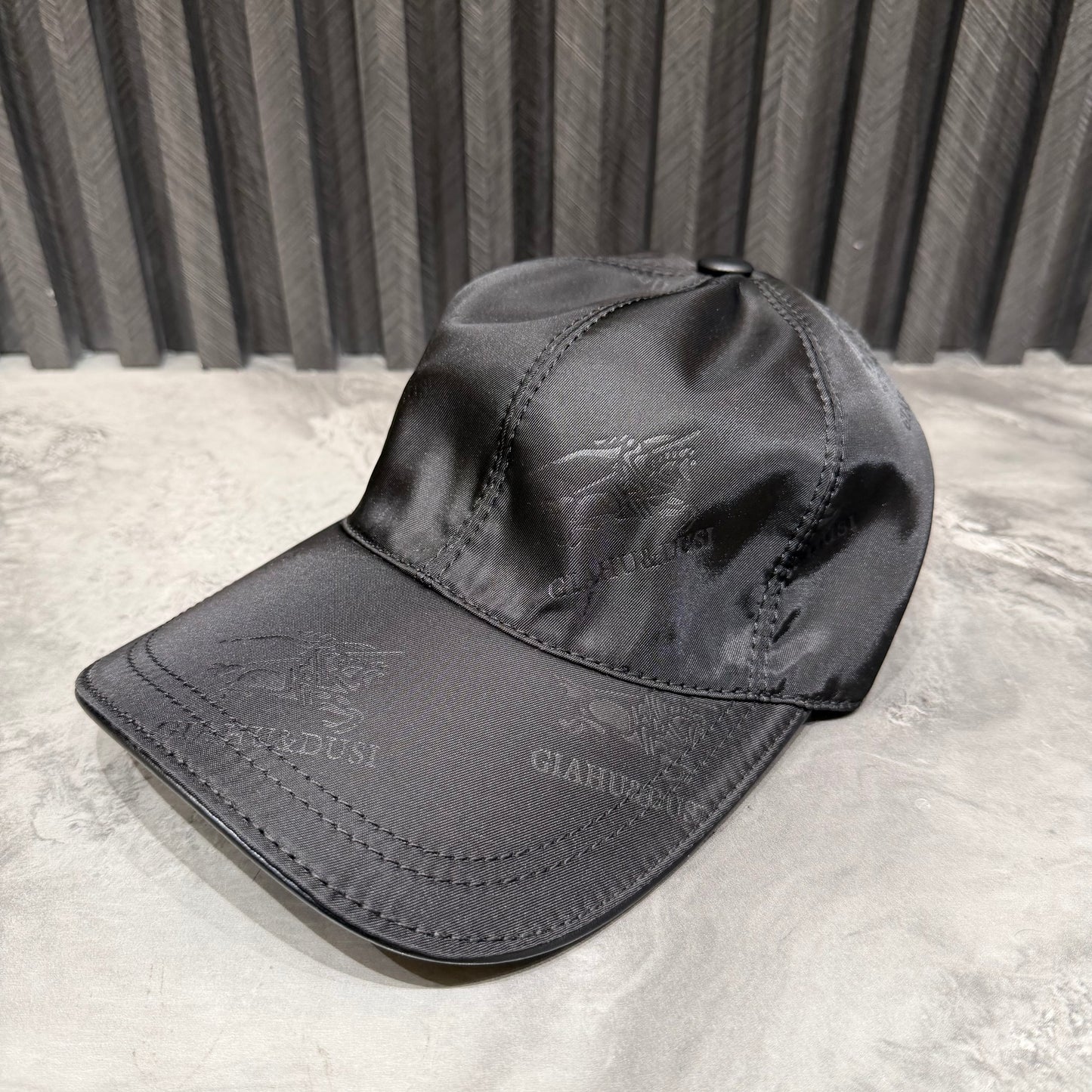 BURBERRY CAP